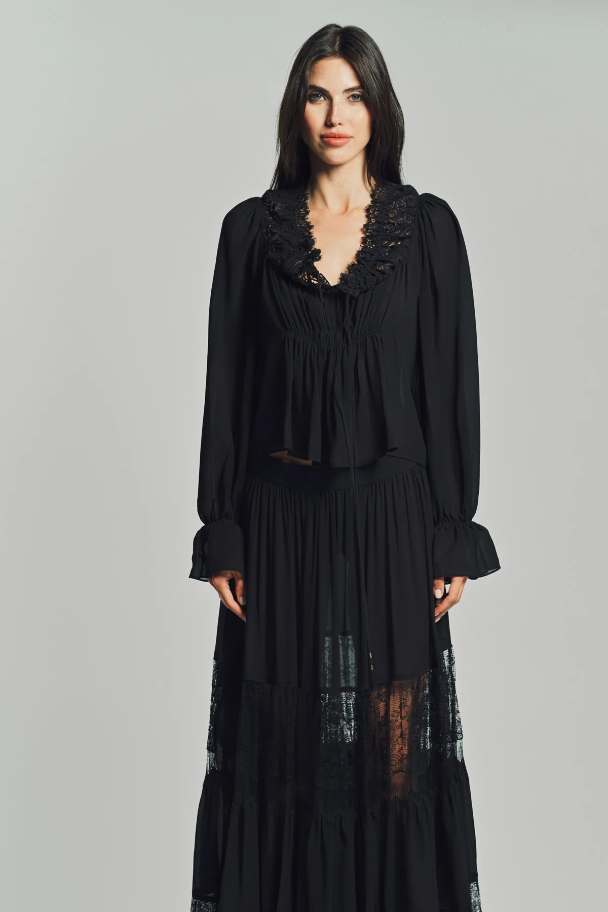 CHLOÉ | SCOOP-NECK SILK CROPPED TOP - Image 2