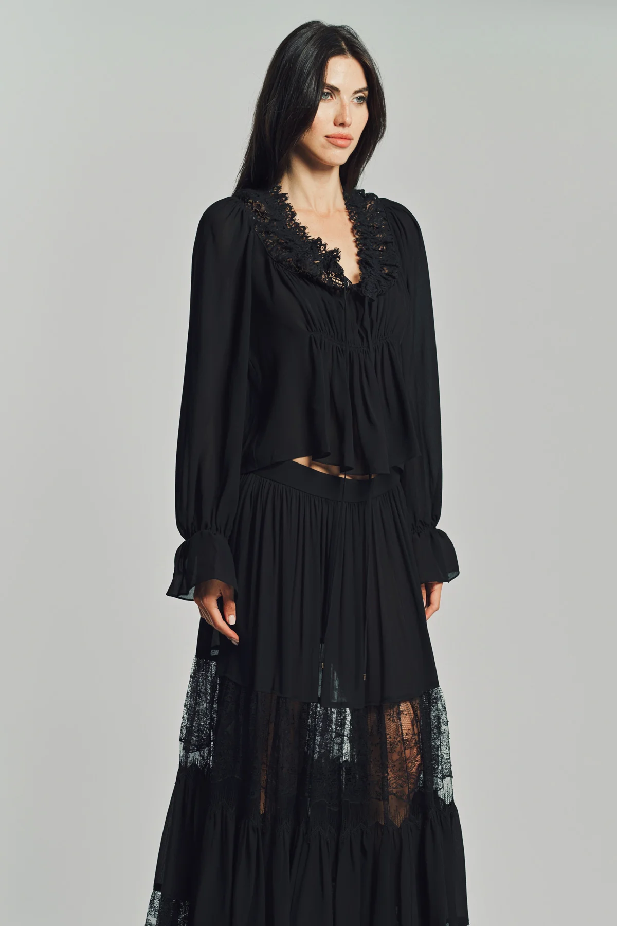 CHLOÉ | SCOOP-NECK SILK CROPPED TOP - Image 4