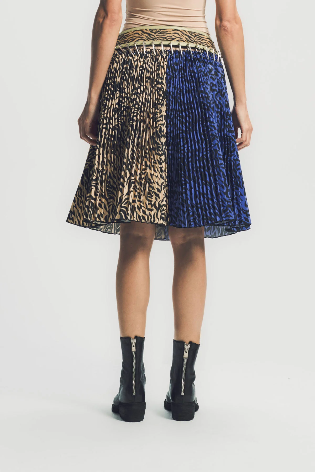 CHOPOVA LOWENA | TIGER CARABINER SKIRT - Image 4