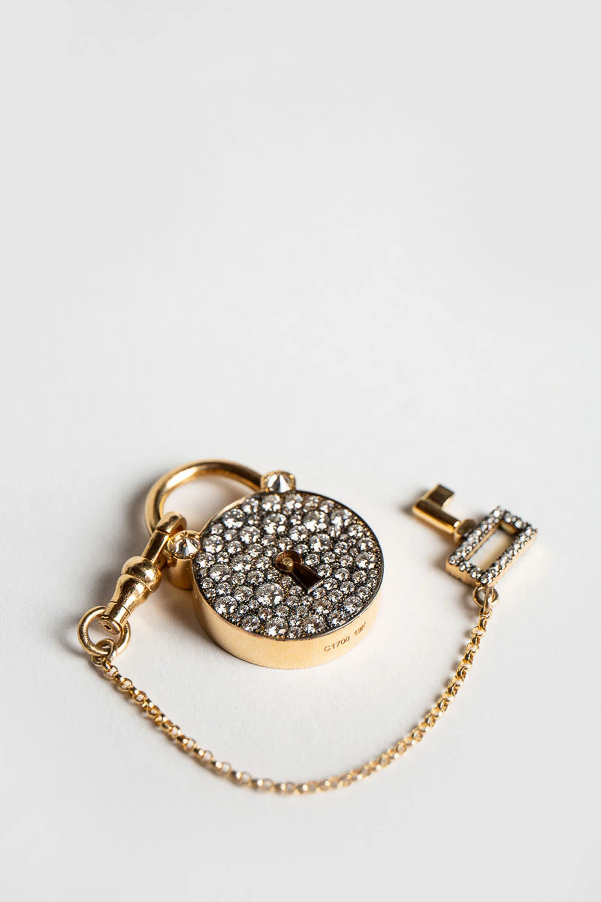 CIRCA 1700 | SQUARE PEG DIAMOND PADLOCK PENDANT - Image 2