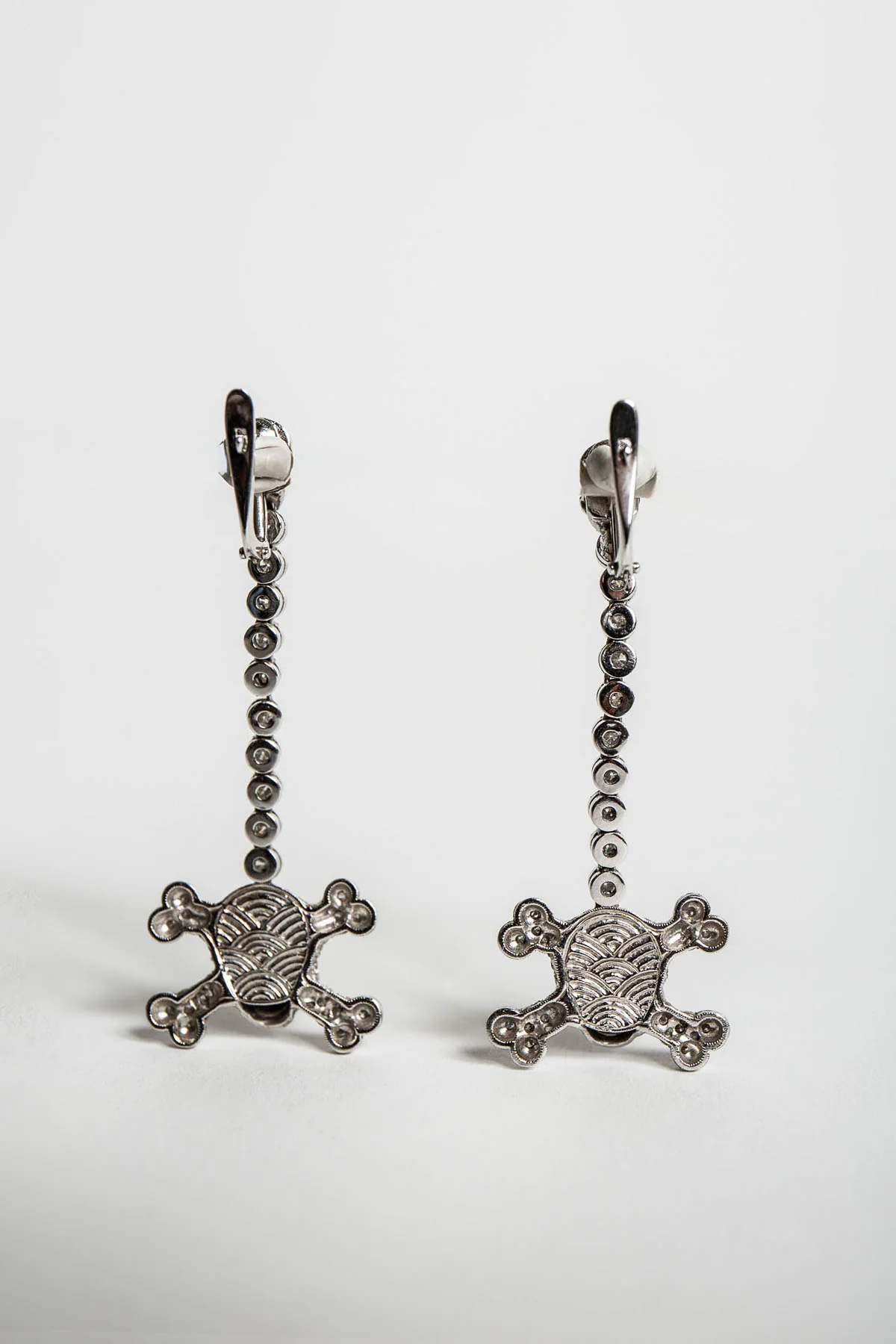 CODOGNATO | VINTAGE 3C 1950'S SKULL EARRINGS - Image 3