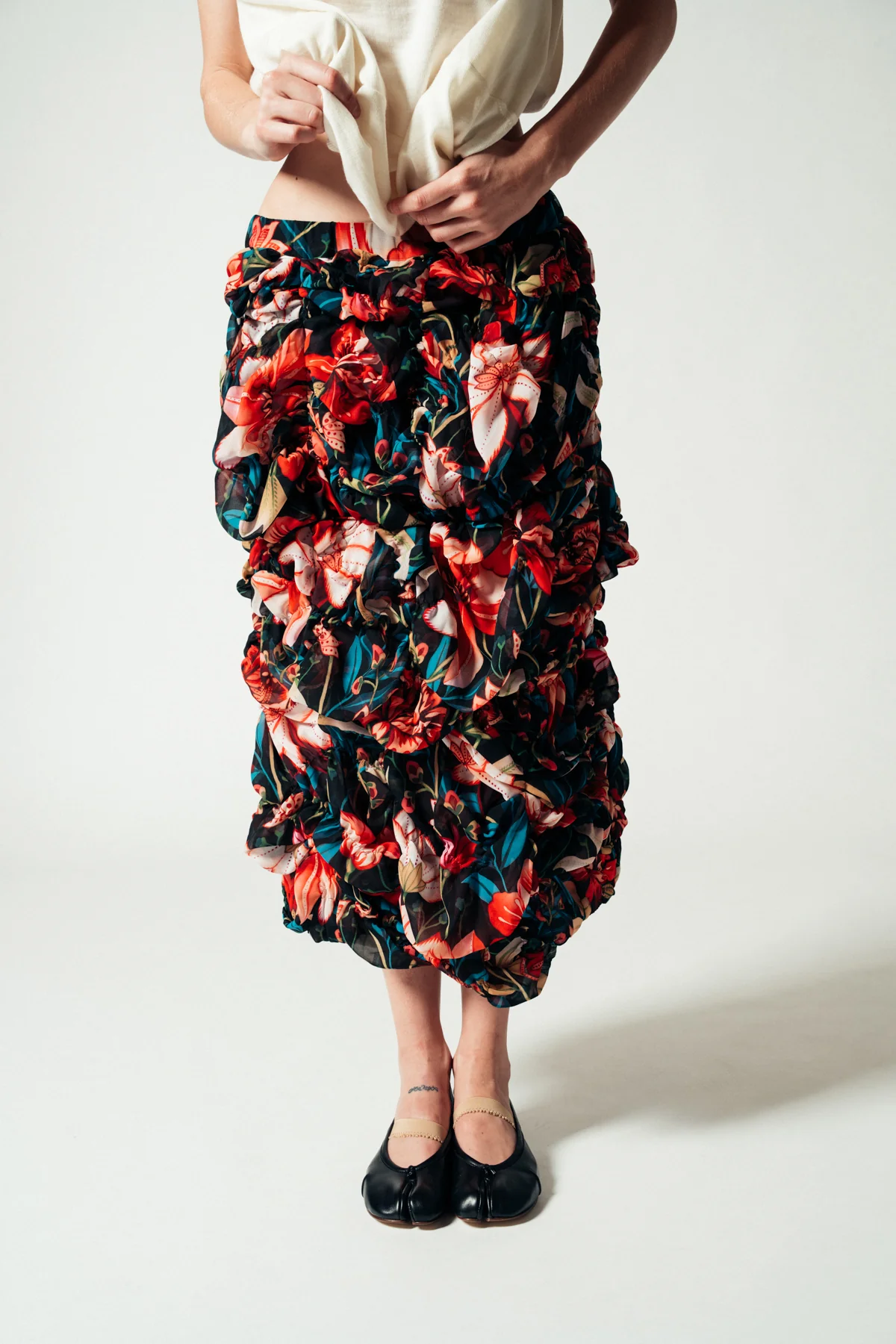 COMME DES GARCONS | FLORAL CHIFFON SKIRT - Image 2