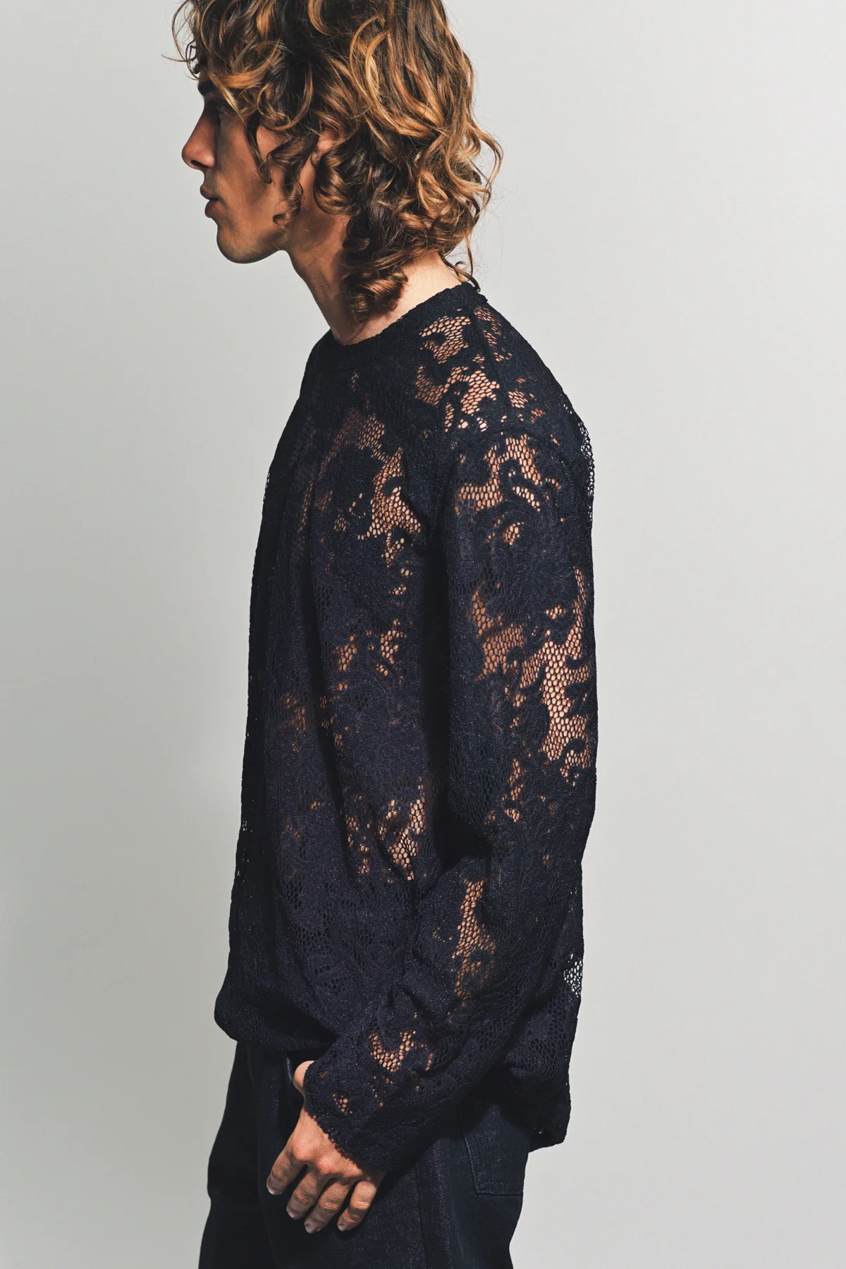 COMME DES GARCONS HOMME PLUS | RASCHEL LACE LONG SLEEVE TEE - Image 3