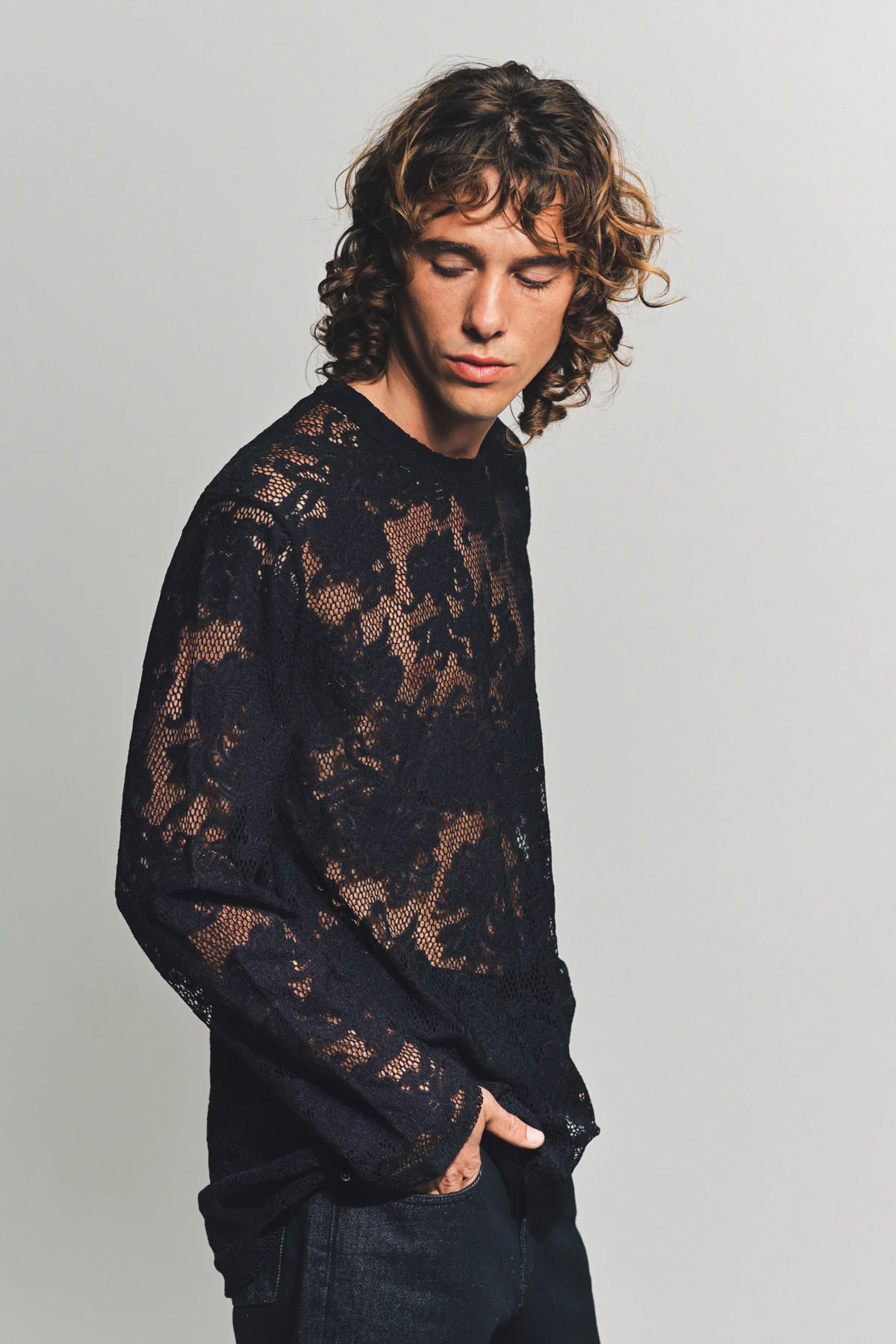 COMME DES GARCONS HOMME PLUS | RASCHEL LACE LONG SLEEVE TEE - Image 5