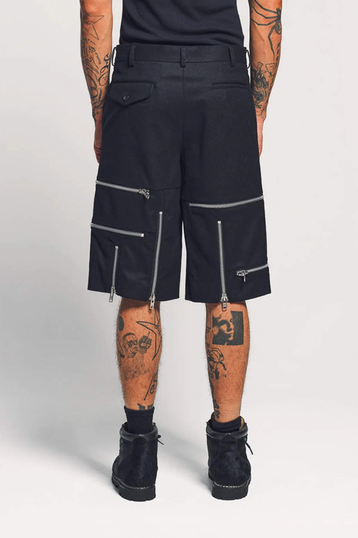 COMME DES GARCONS HOMME PLUS | WOOL ZIP SHORTS - Image 4