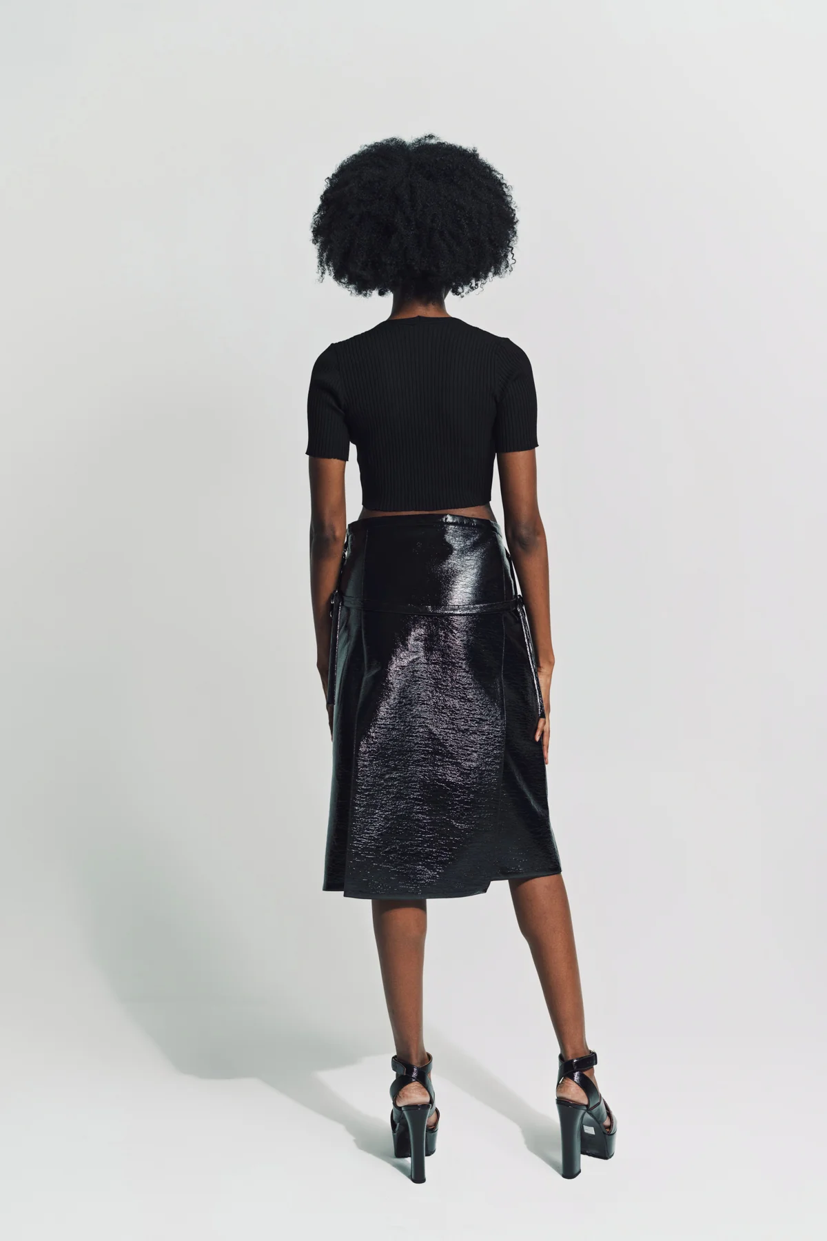 COURRÈGES | ONE STRAP VINYL SKIRT - Image 4