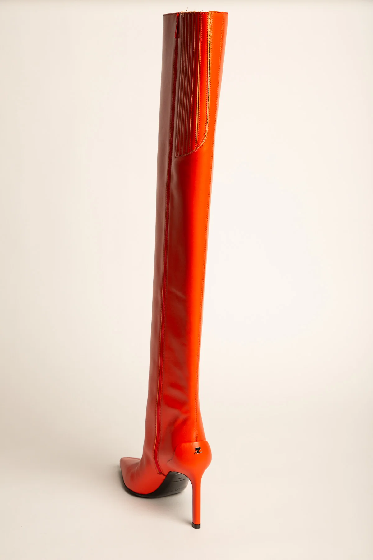 COURRÈGES | SHARP LEATHER HIGH HEELED BOOTS - Image 3