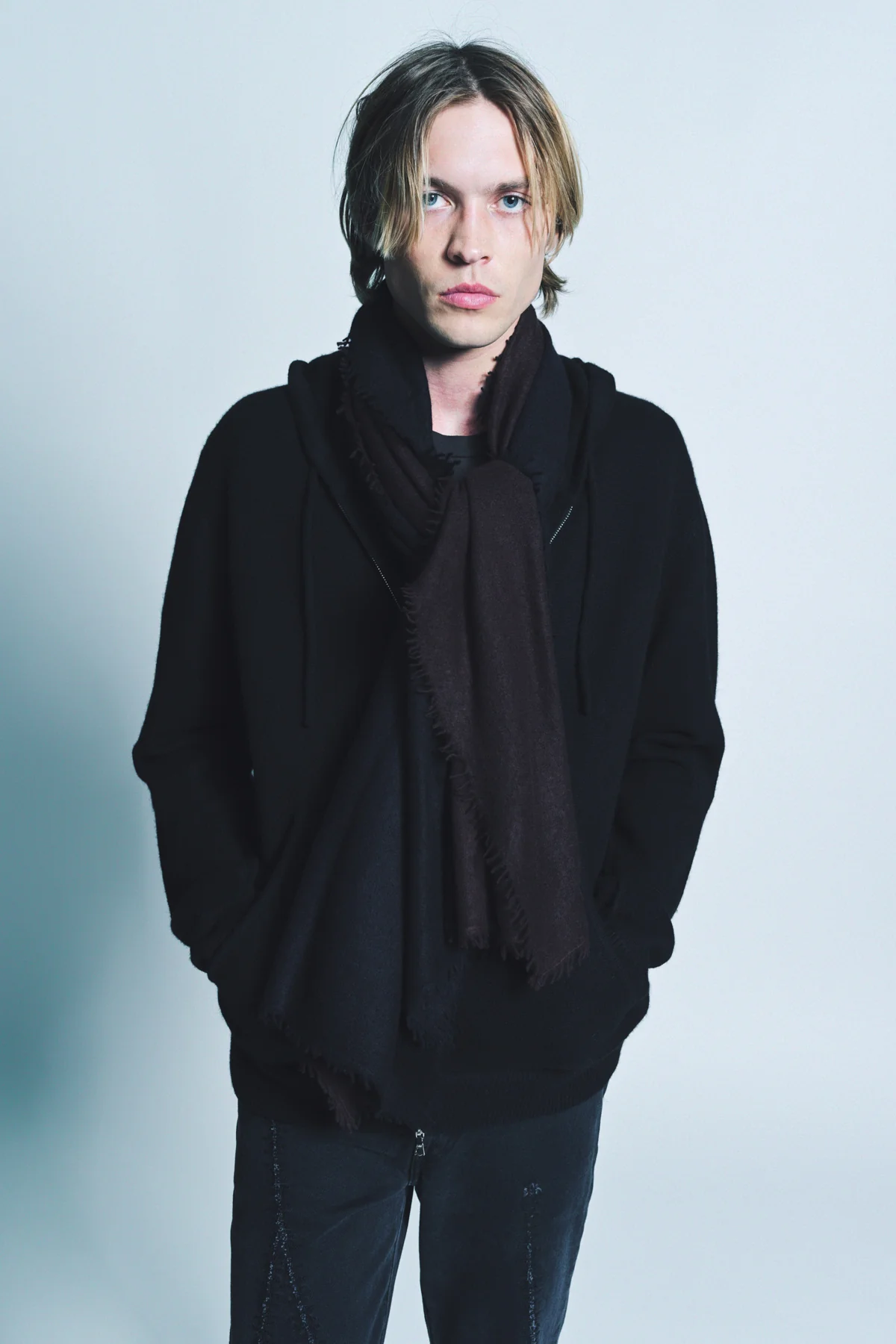 DENIS COLOMB | FUZZY FEUTRE 2-TONE SHAWL - Image 3