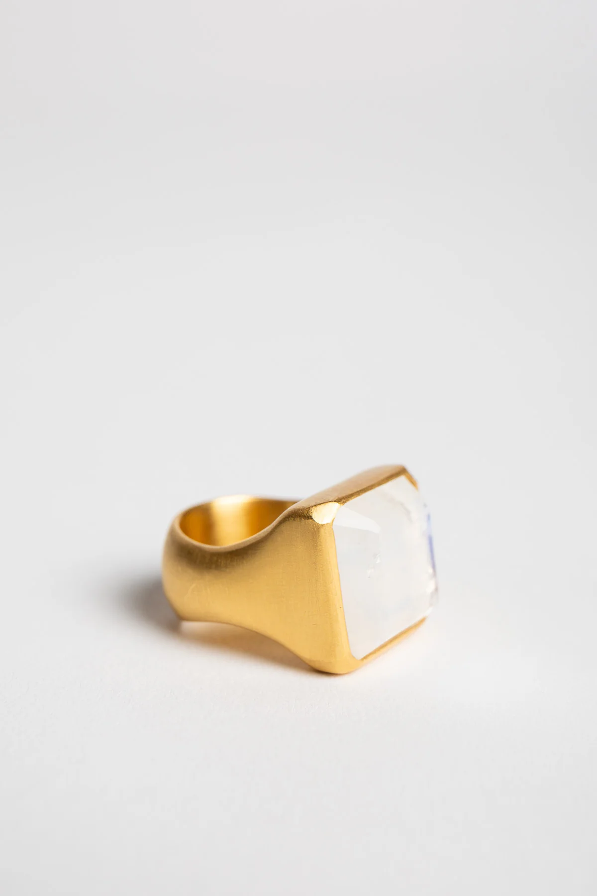ELI HALILI | 22K SQUARE MOONSTONE RING - Image 3