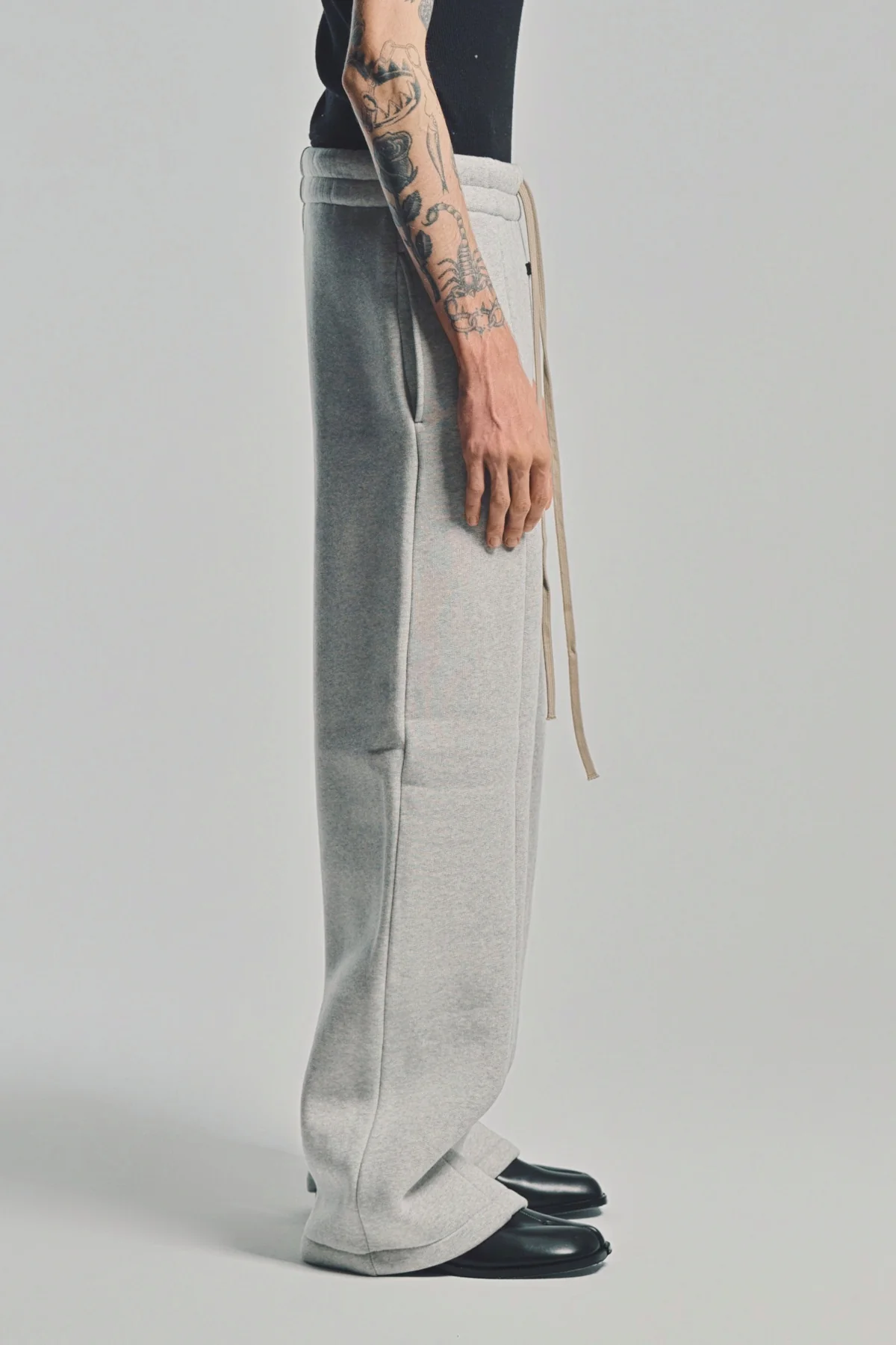 FEAR OF GOD | ATHLETICS WIDE LEG SWEATPANTS - Image 10