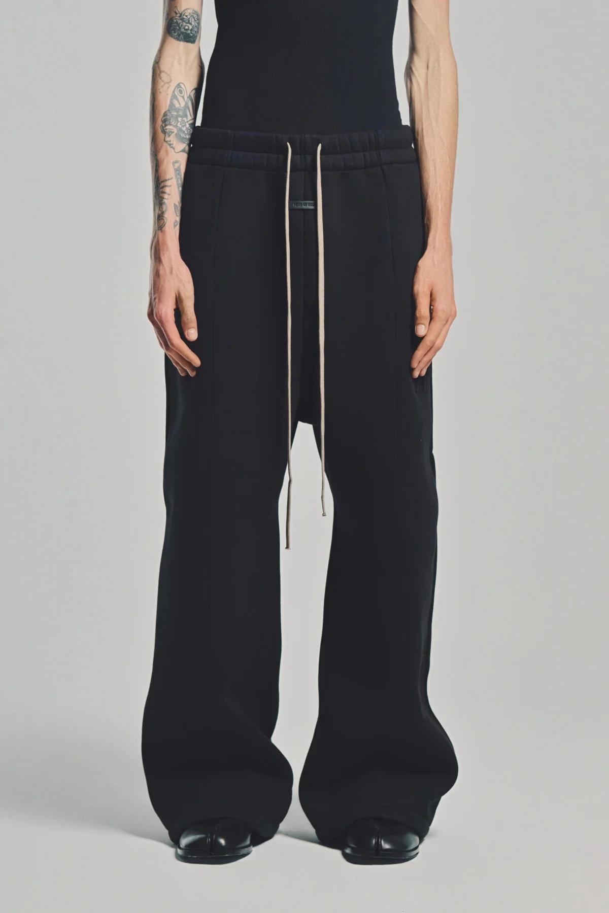 FEAR OF GOD | ATHLETICS WIDE LEG SWEATPANTS - Image 2