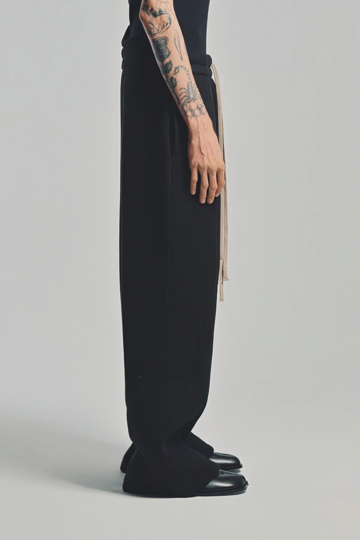 FEAR OF GOD | ATHLETICS WIDE LEG SWEATPANTS - Image 5