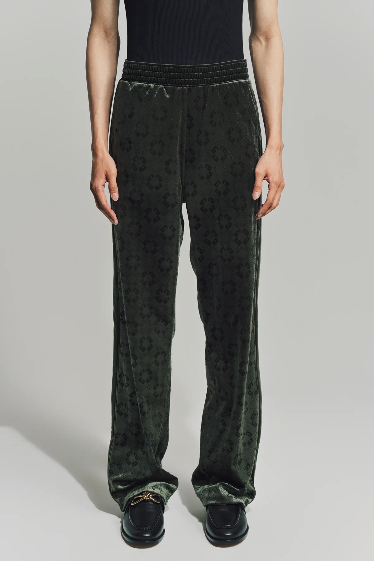 GIVENCHY | JOGGER PANTS IN MONOGRAM 72 VELVET - Image 2