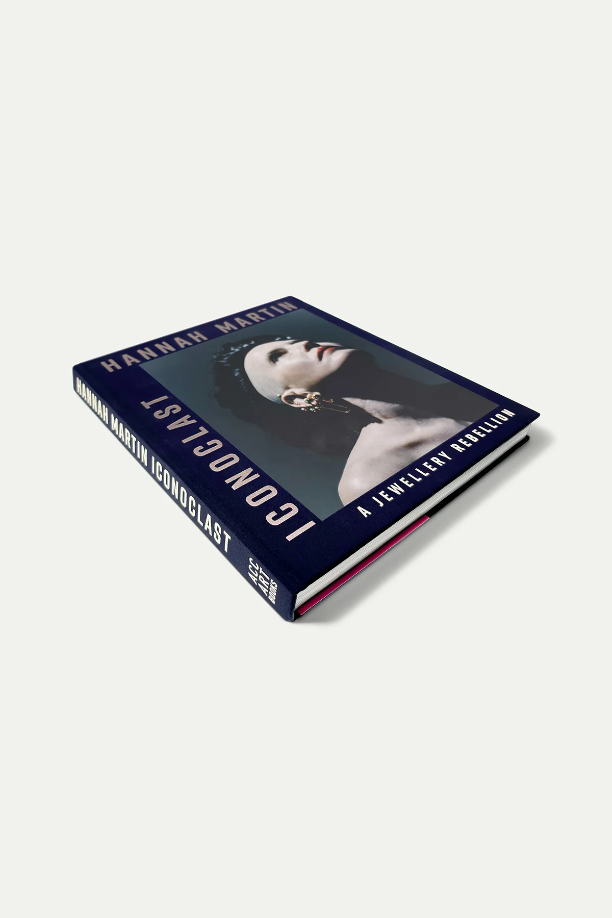 HANNAH MARTIN | ICONOCLAST - Image 3