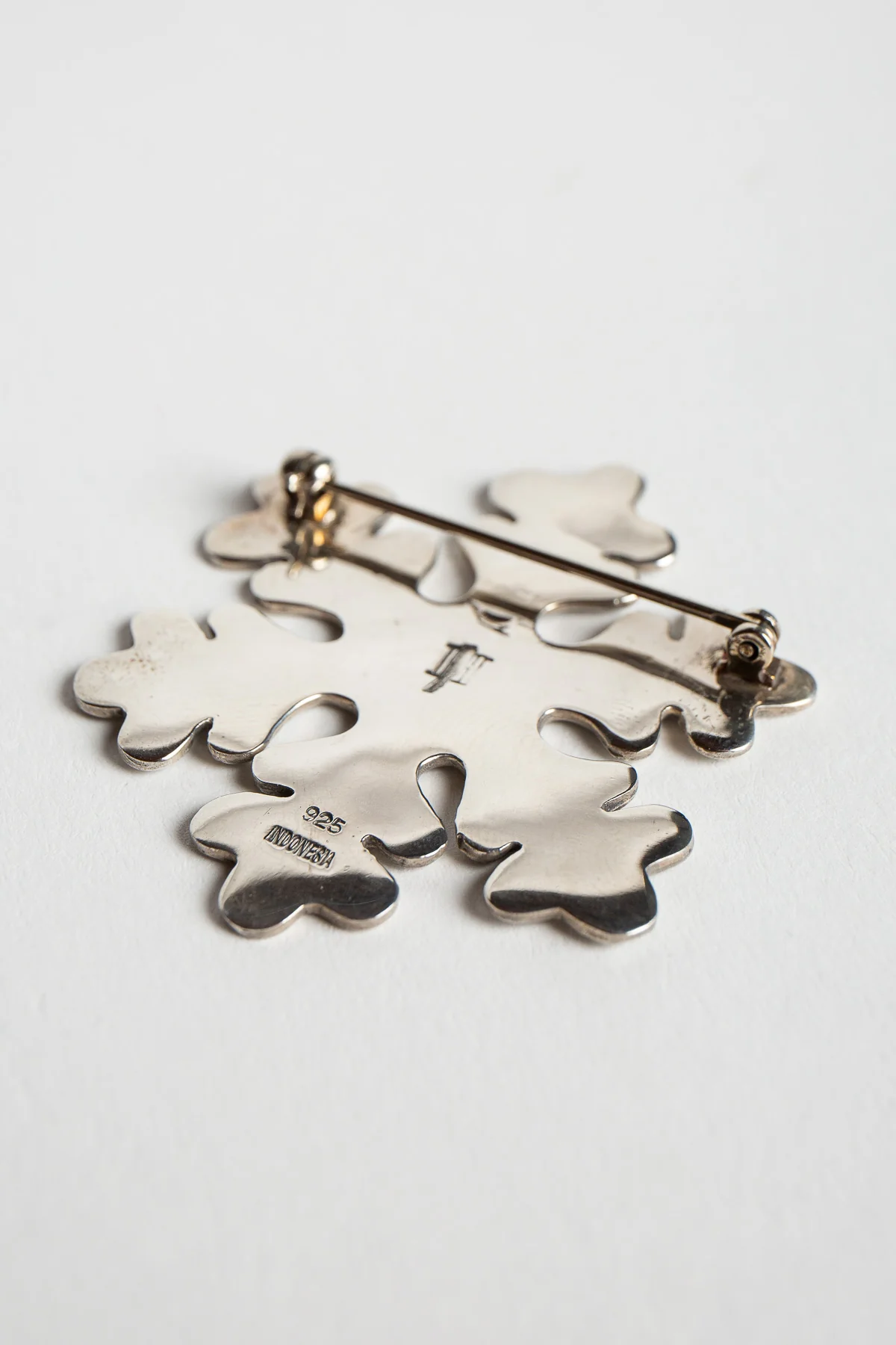 HARDY | SNOWFLAKE PIN - Image 3