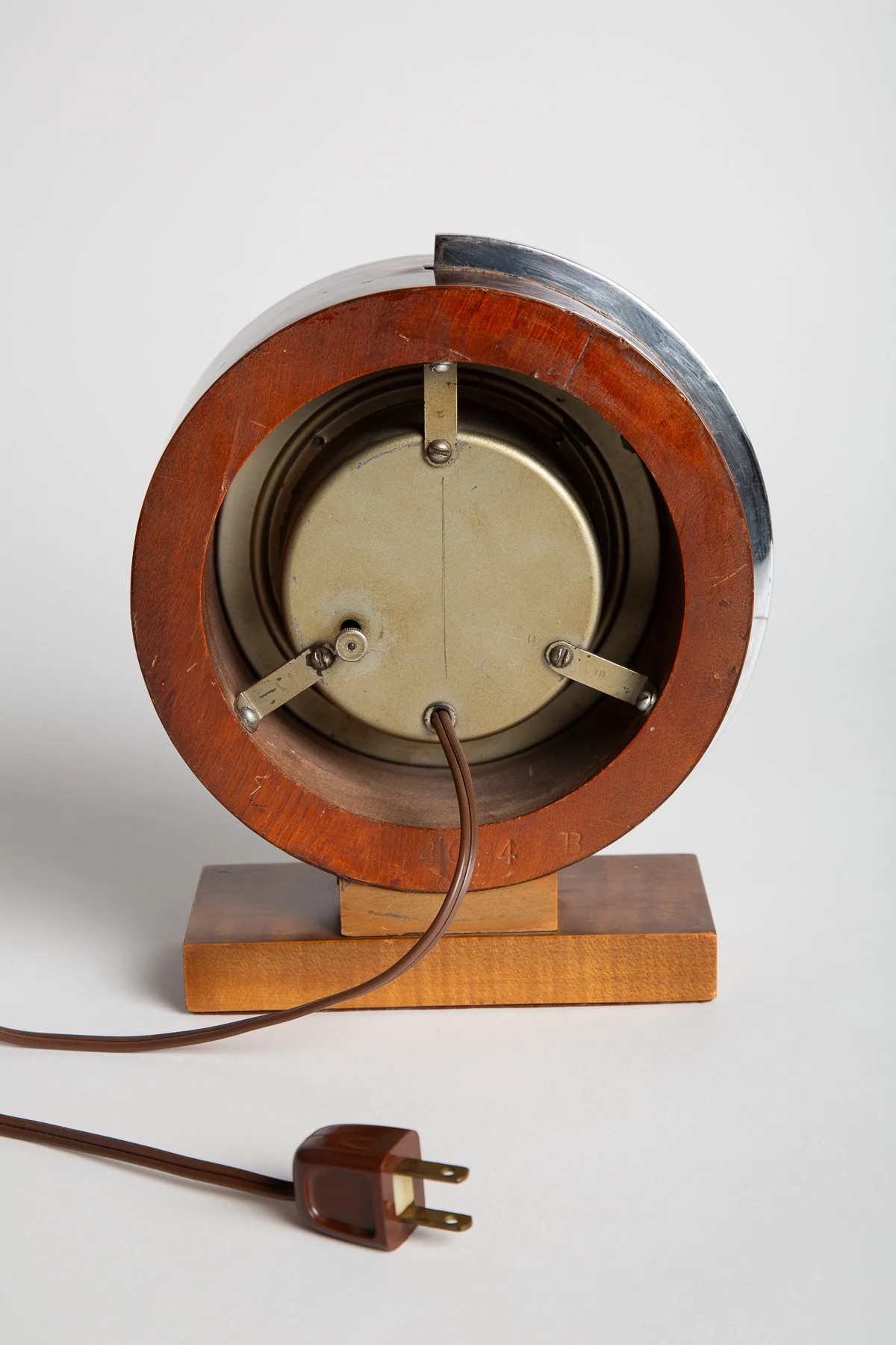 HERMAN MILLER | GILBERT ROHDE WORLD’S FAIR CLOCK - Image 3