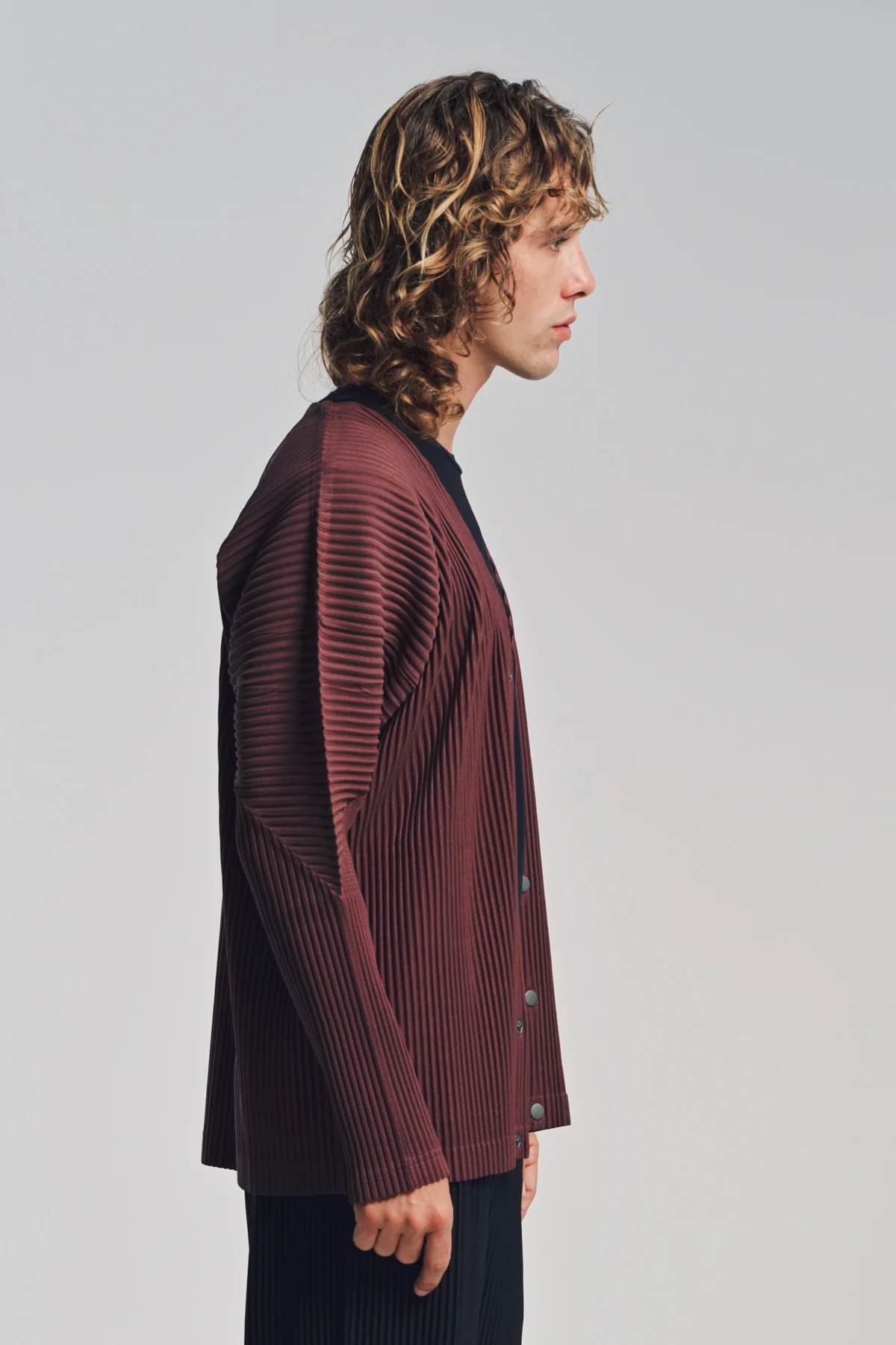 HOMME PLISSÉ ISSEY MIYAKE | PLEATED CARDIGAN - Image 5