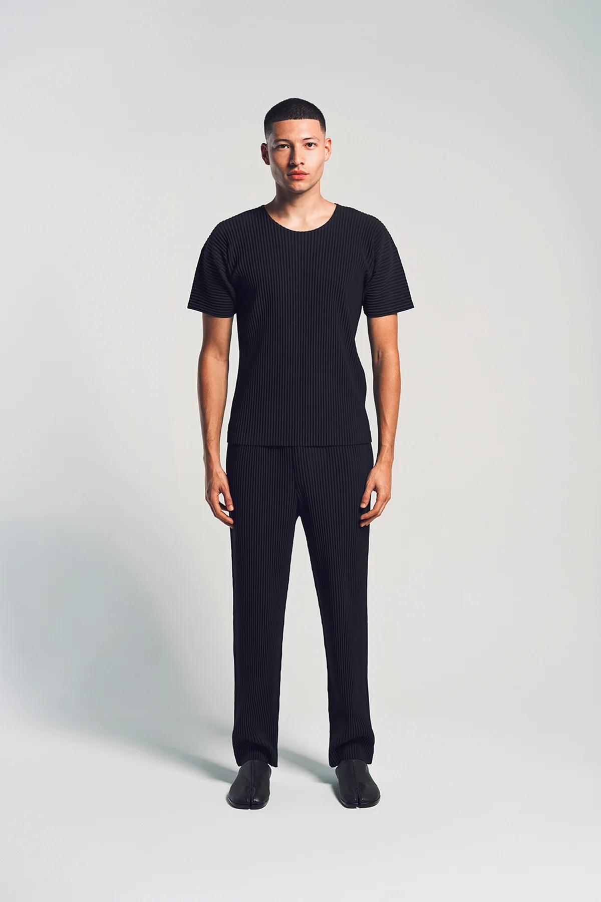 HOMME PLISSÉ ISSEY MIYAKE | PLEATED PANTS