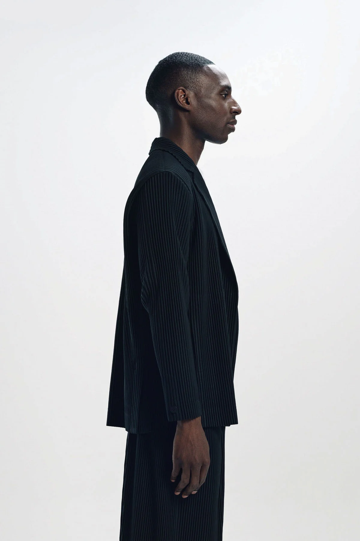 HOMME PLISSÉ ISSEY MIYAKE | TAILORED PLEATED BLAZER - Image 5