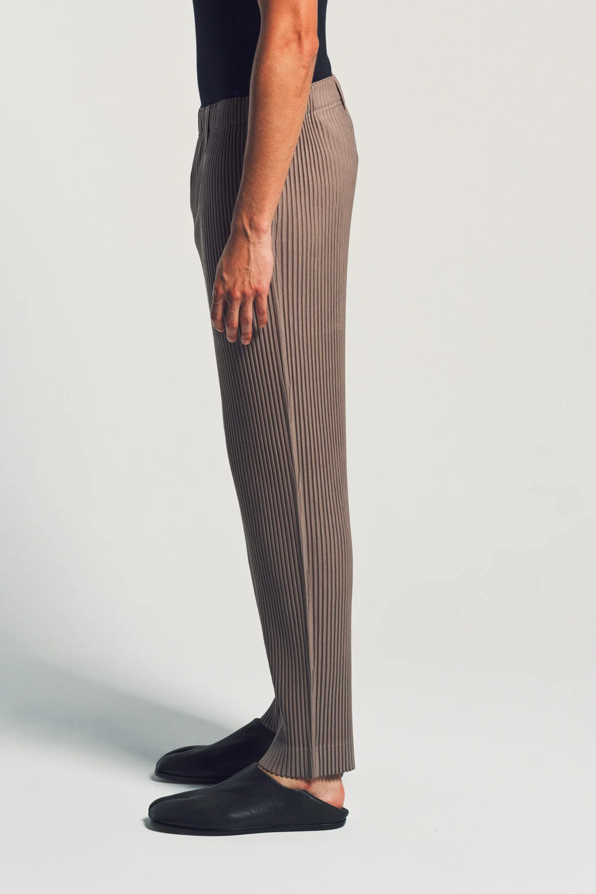 HOMME PLISSÉ ISSEY MIYAKE | TAILORED PLEATED PANTS - Image 3