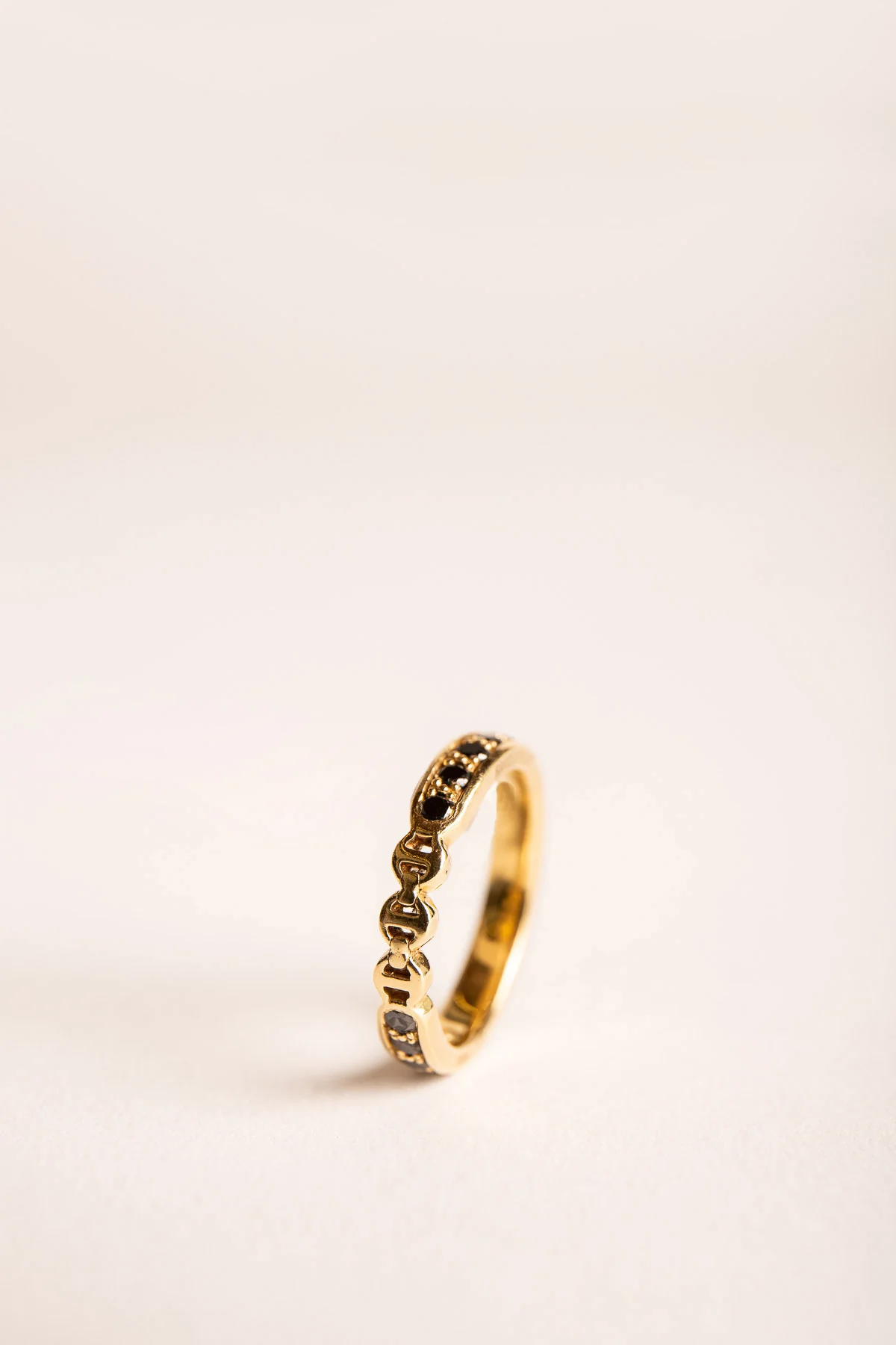 HOORSENBUHS | AMERICANA BLACK DIAMOND RING - Image 3