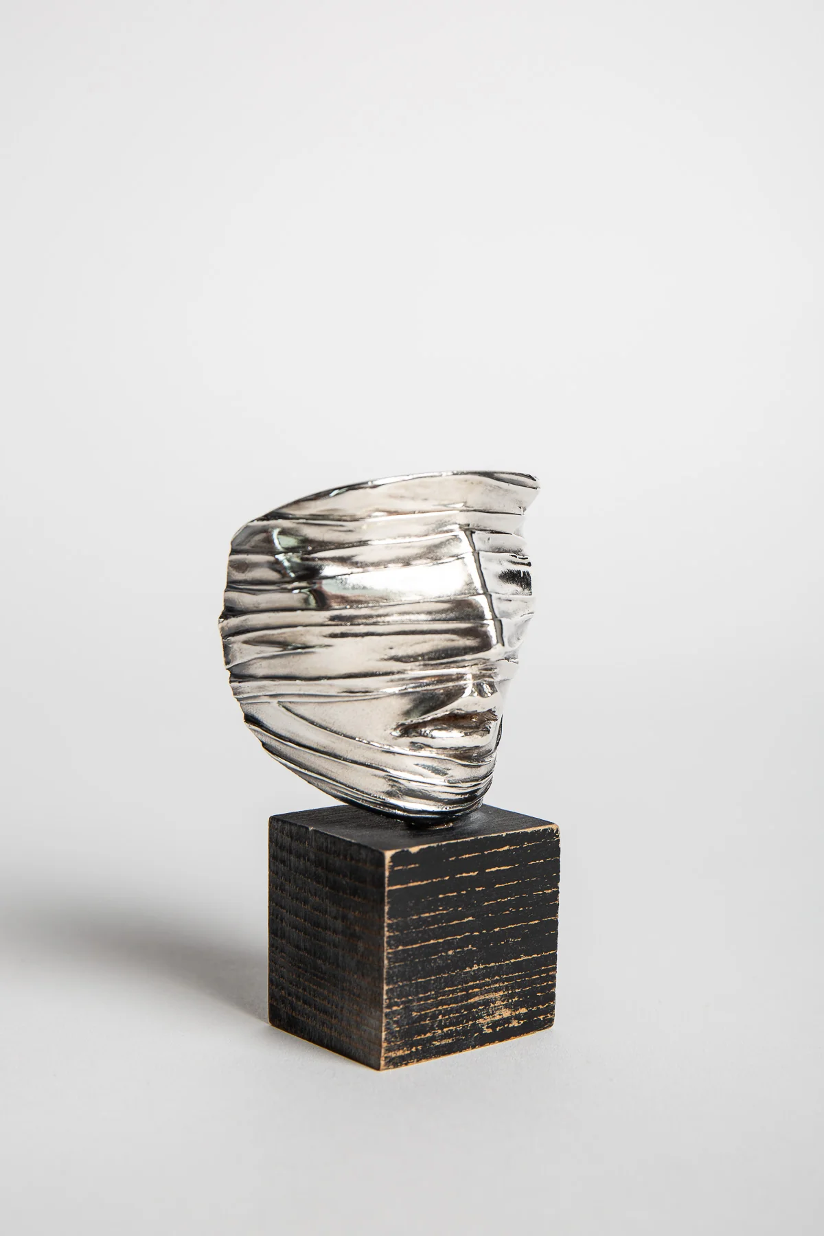 IGOR MITORAJ | 1977 VEILED FACE SCULPTURE - Image 2