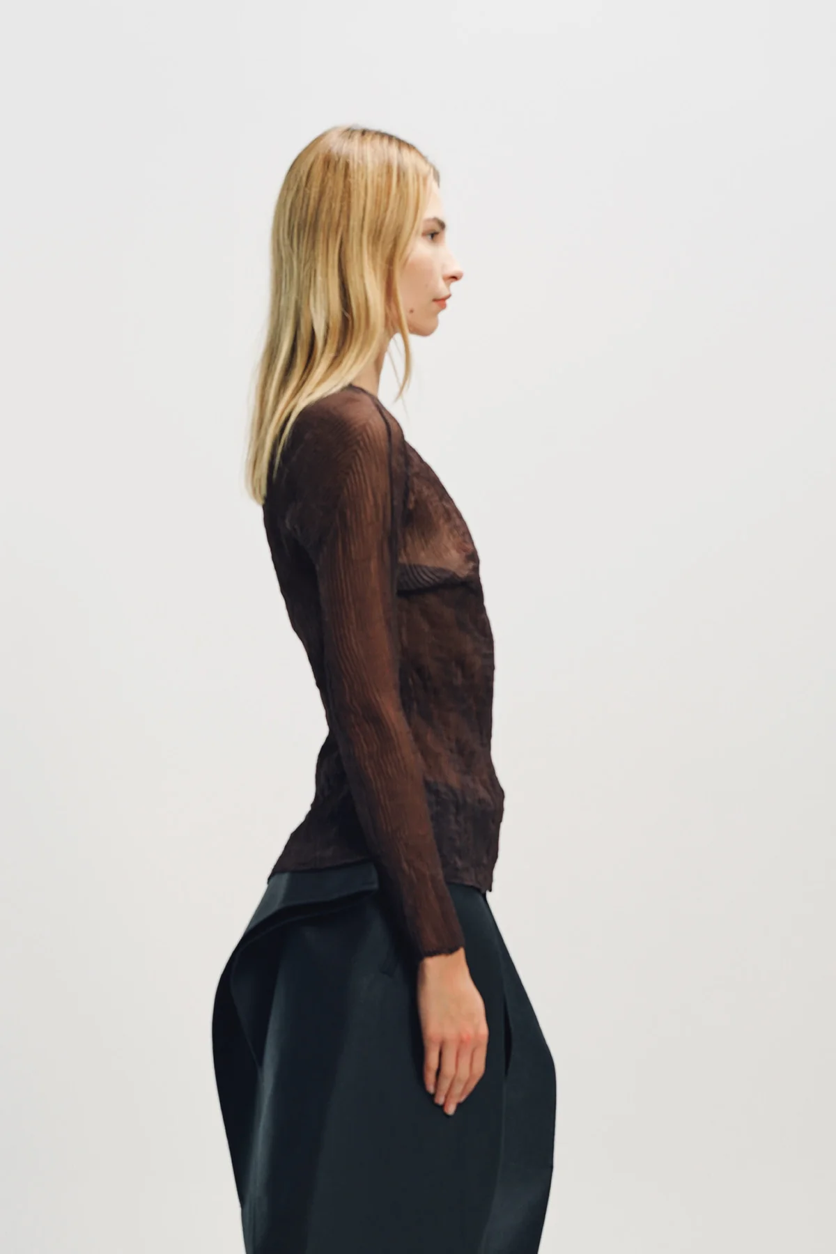 ISSEY MIYAKE | CHIFFON TWIST TOP - Image 3