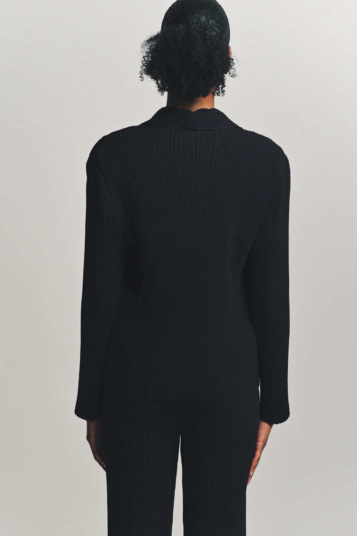 ISSEY MIYAKE | HATCHING PLEATED JACKET - Image 5