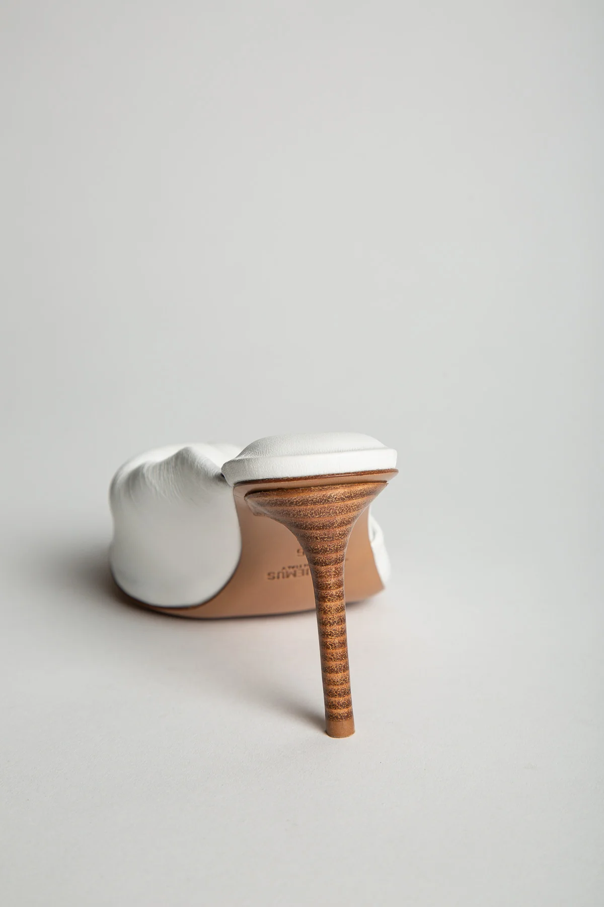 JACQUEMUS | BAGNU HEELS - Image 4