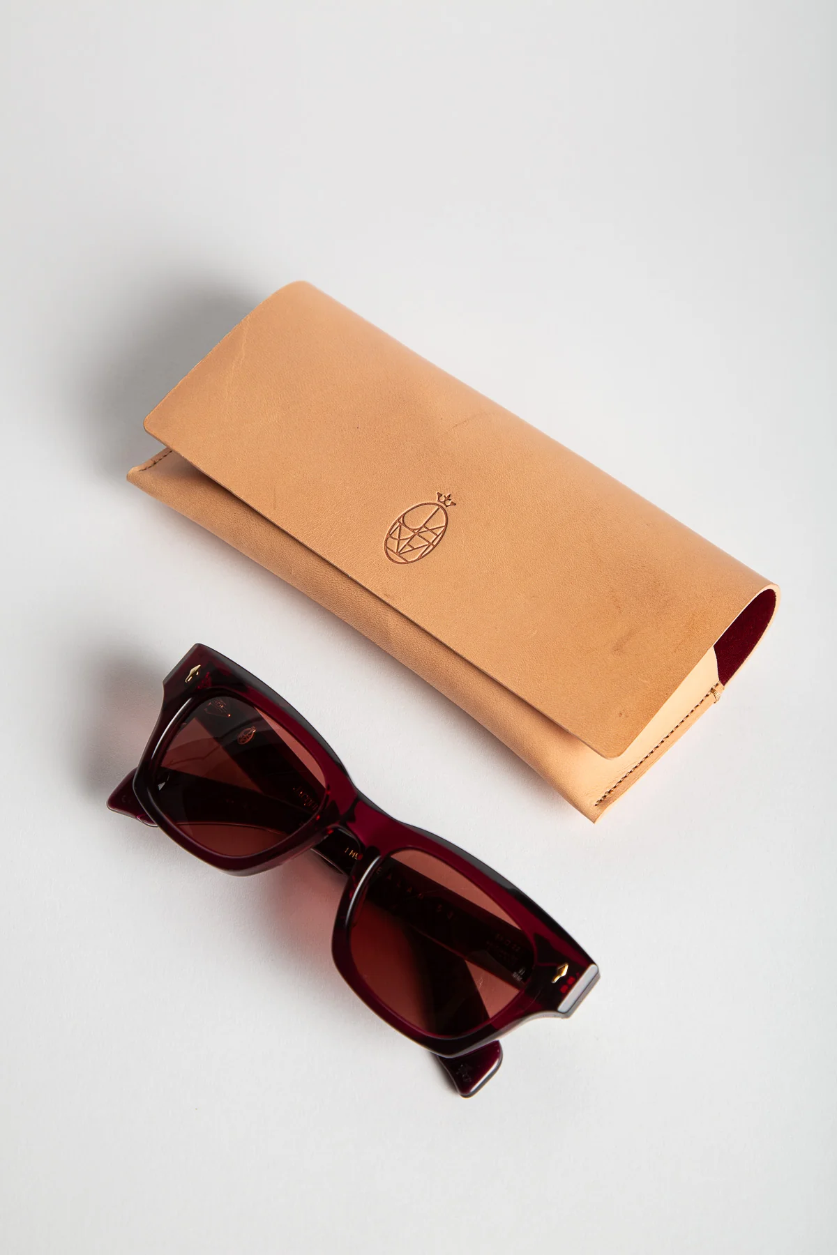 JACQUES MARIE MAGE | DEALAN 53 SUNGLASSES IN AMARENA - Image 4