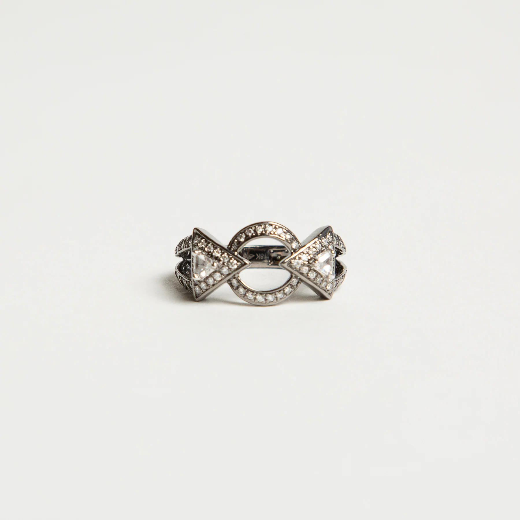 JADE JAGGER | DOUBLE DIAMOND TRIANGLE RING