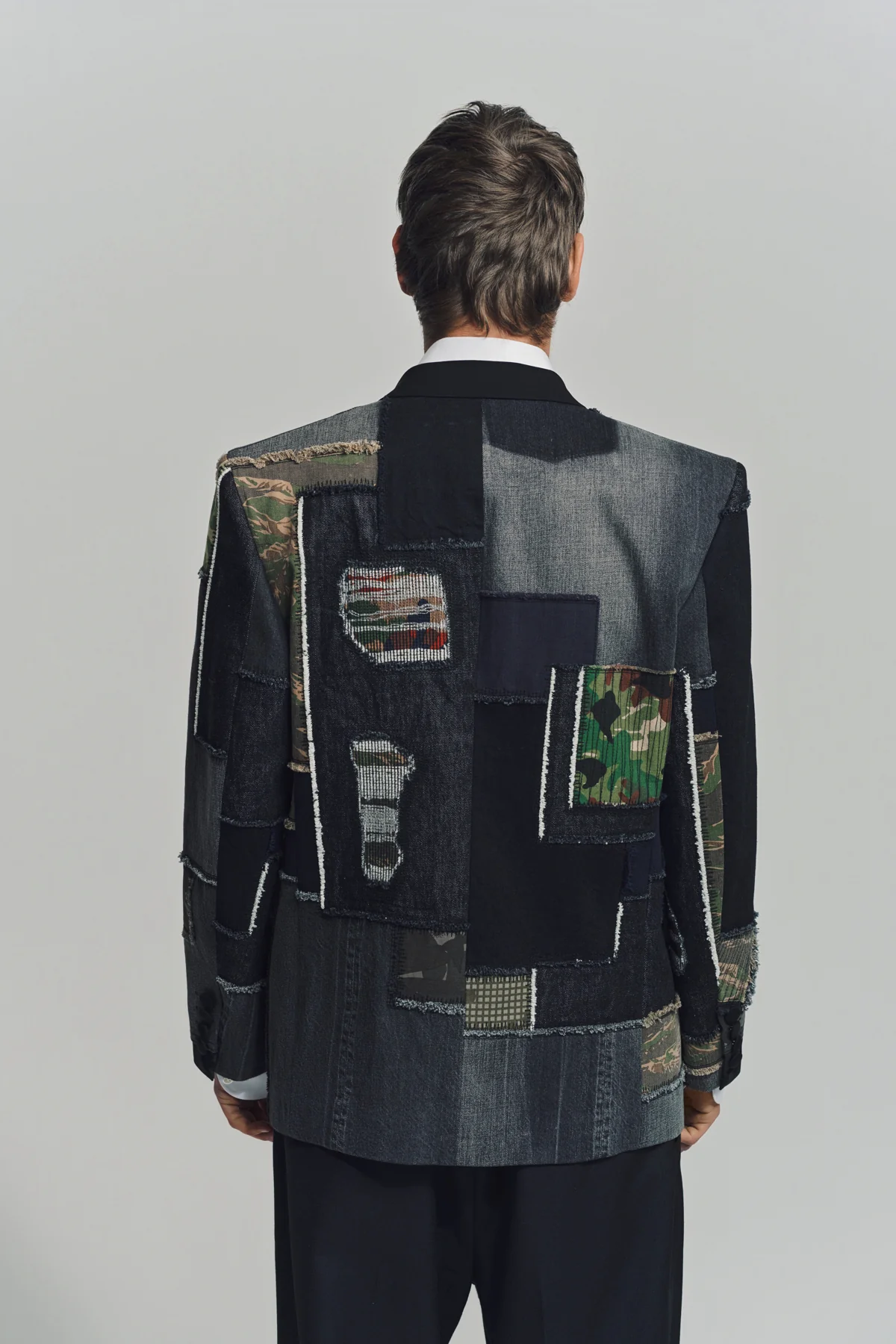 JUNYA WATANABE | DENIM FABRIC PATCHWORK BLAZER - Image 4