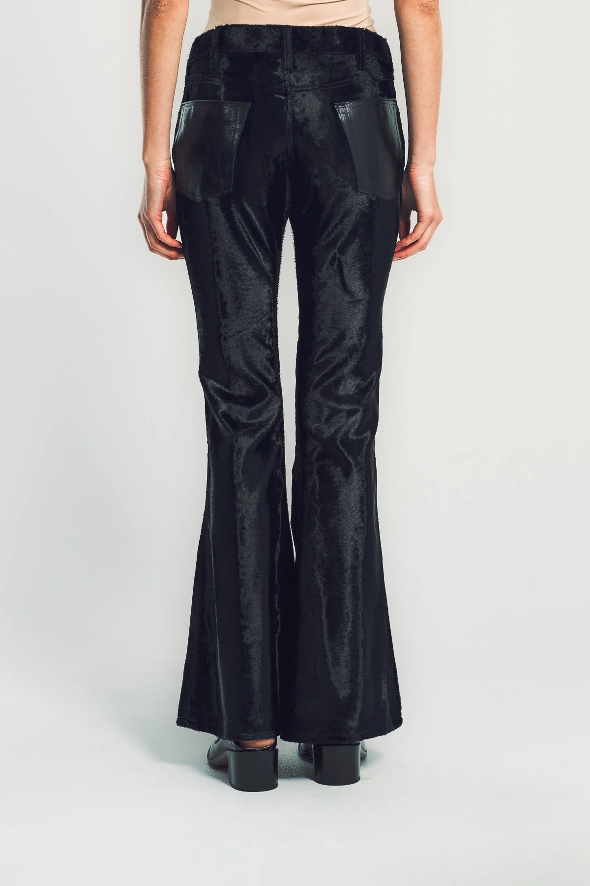 JUNYA WATANABE | FAUX FUR & LEATHER FLARED PANTS - Image 5