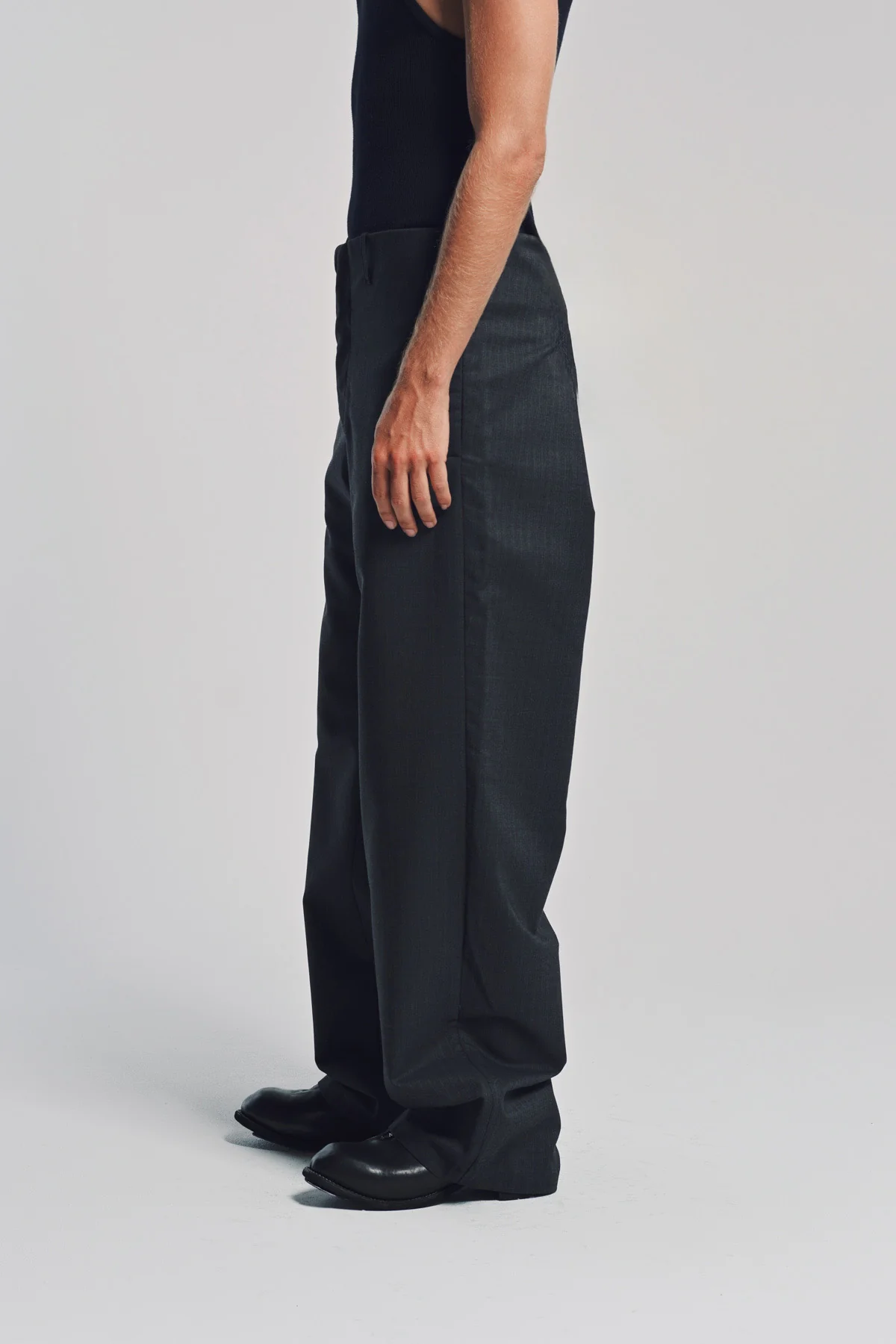 K'ANG | BUCKLE BACK PLEATED TROUSERS - Image 3