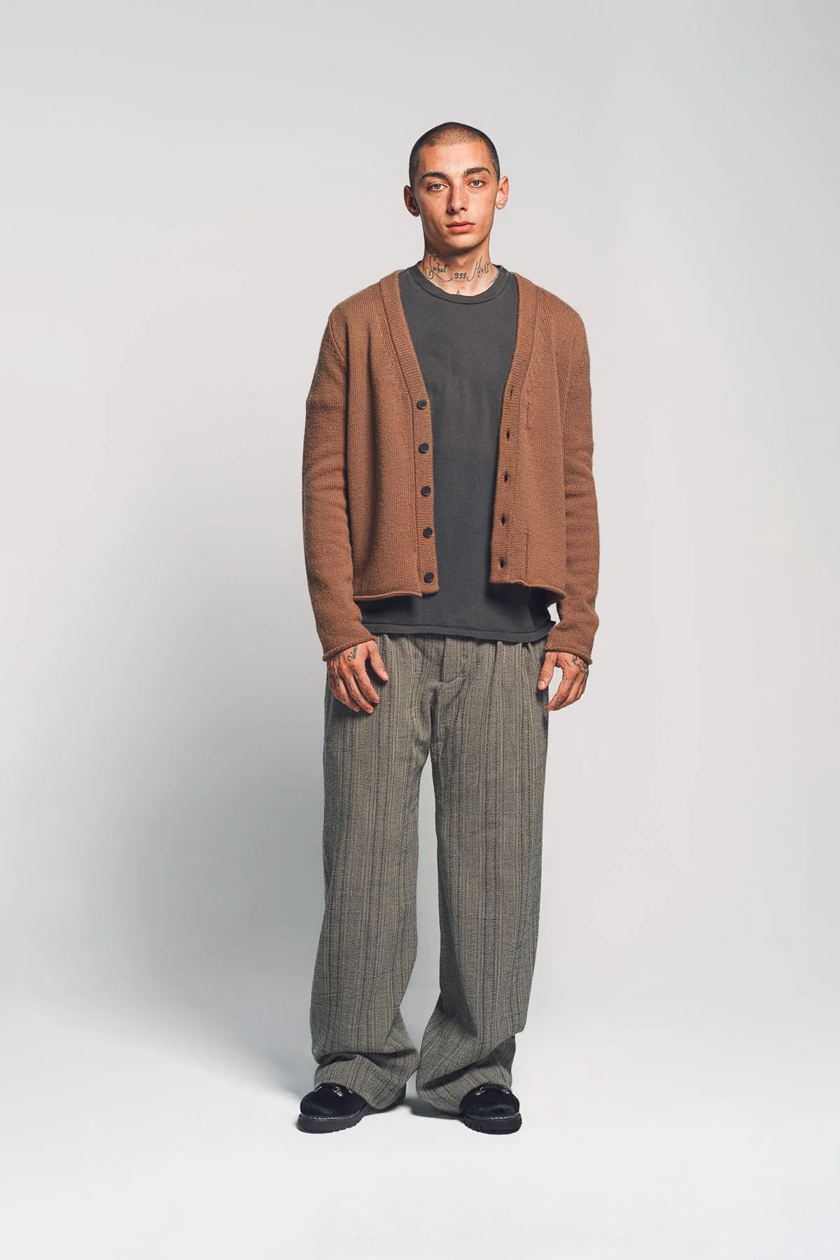 K'ANG | CASHMERE V-NECK CARDIGAN