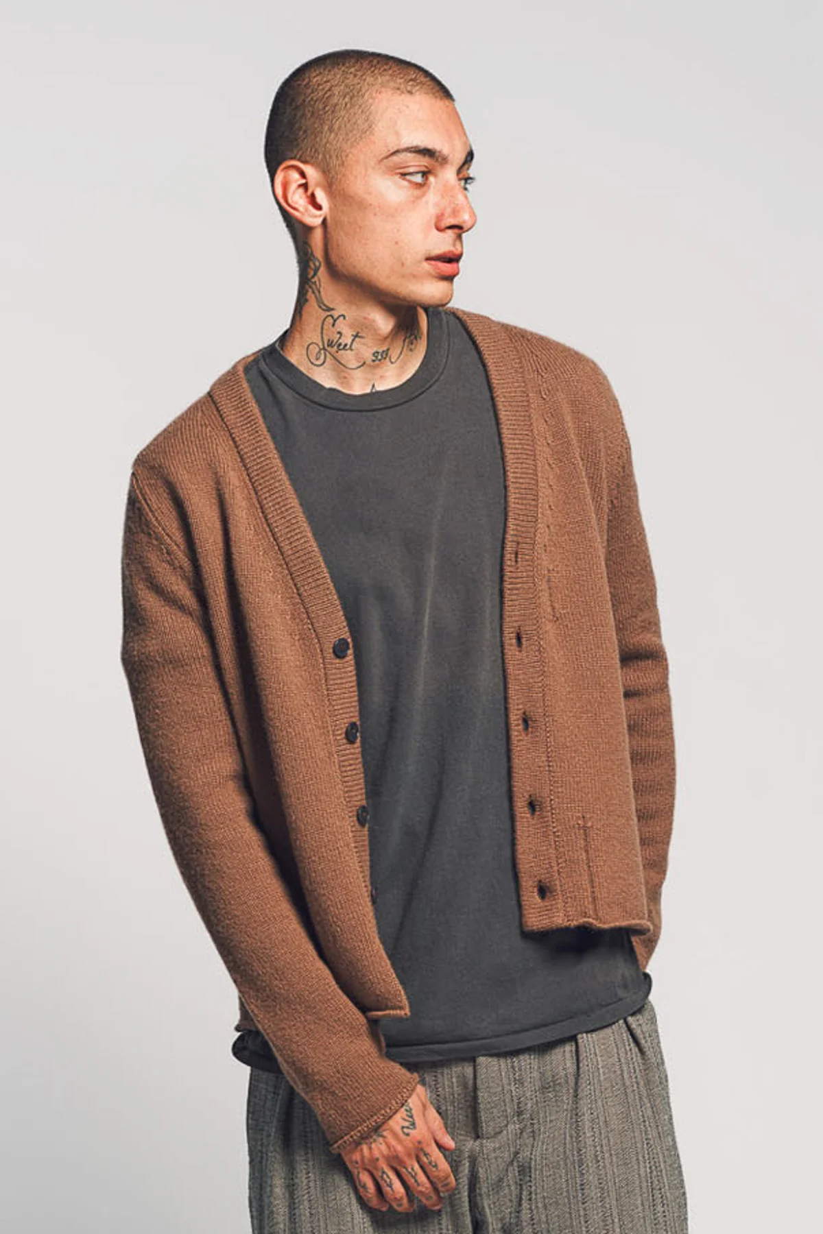 K'ANG | CASHMERE V-NECK CARDIGAN - Image 5