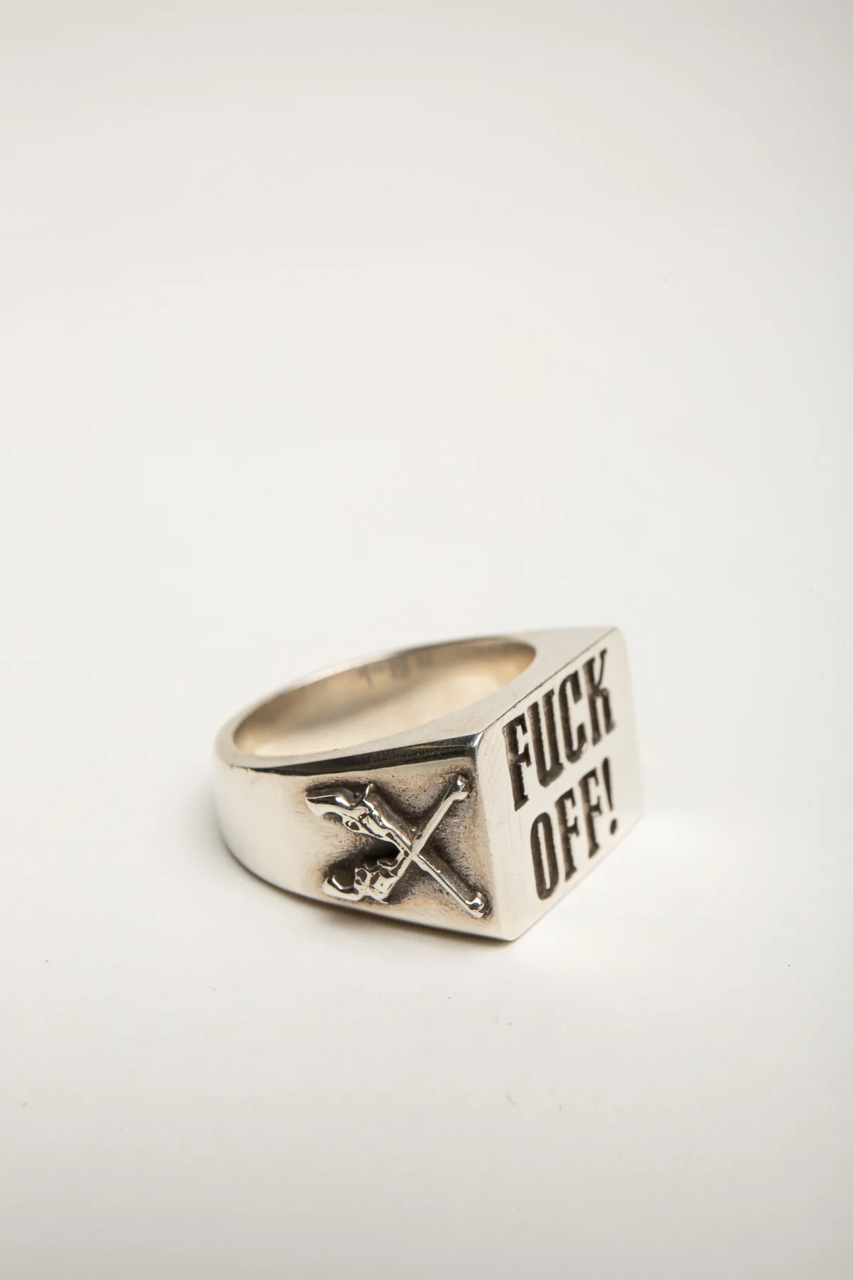 KELLY COLE | GUNS N' ROSES FUCK OFF RING - Image 3