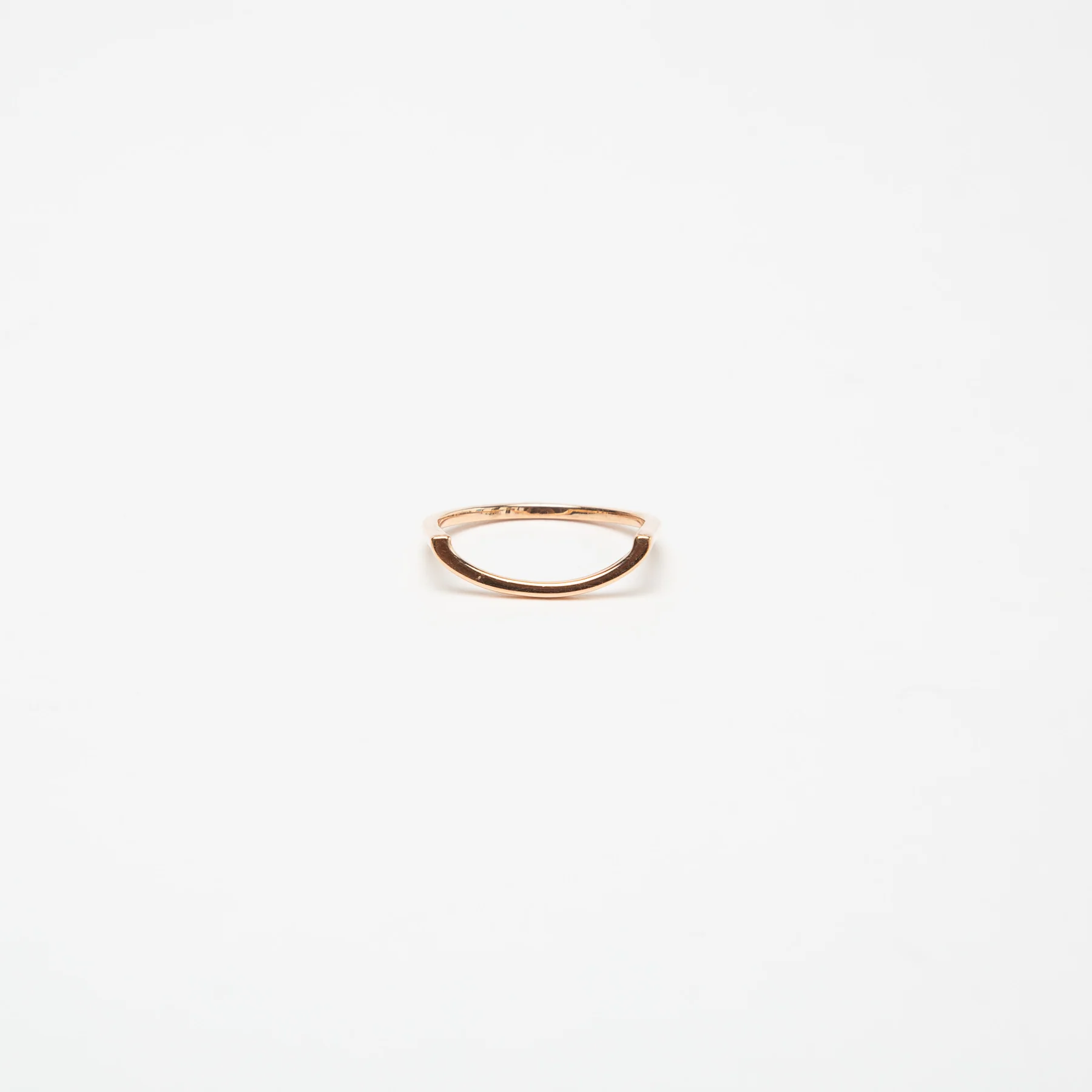 KWIT | 14K GOLD LETTER C RING - Image 4