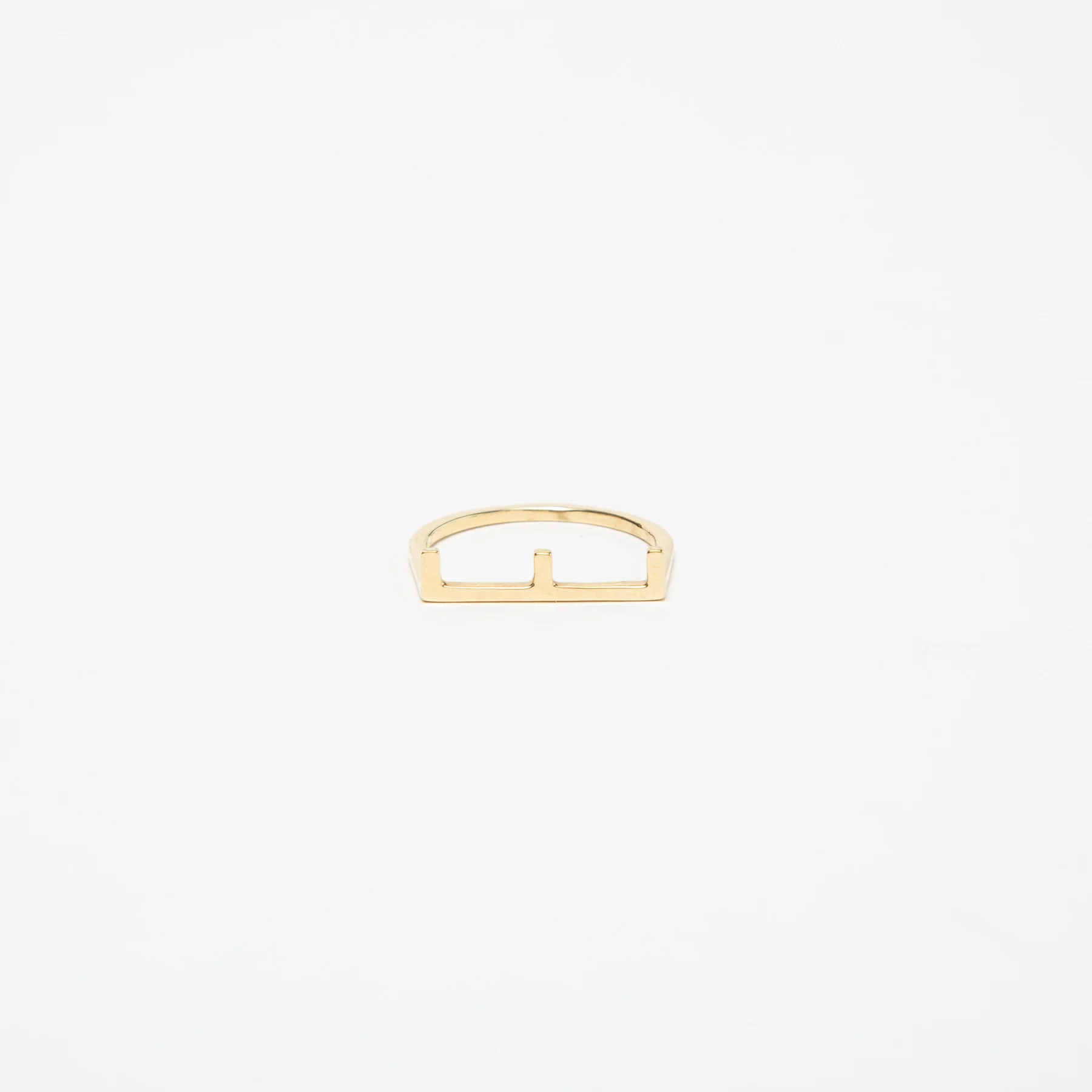 KWIT | 14K YELLOW GOLD LETTER E RING