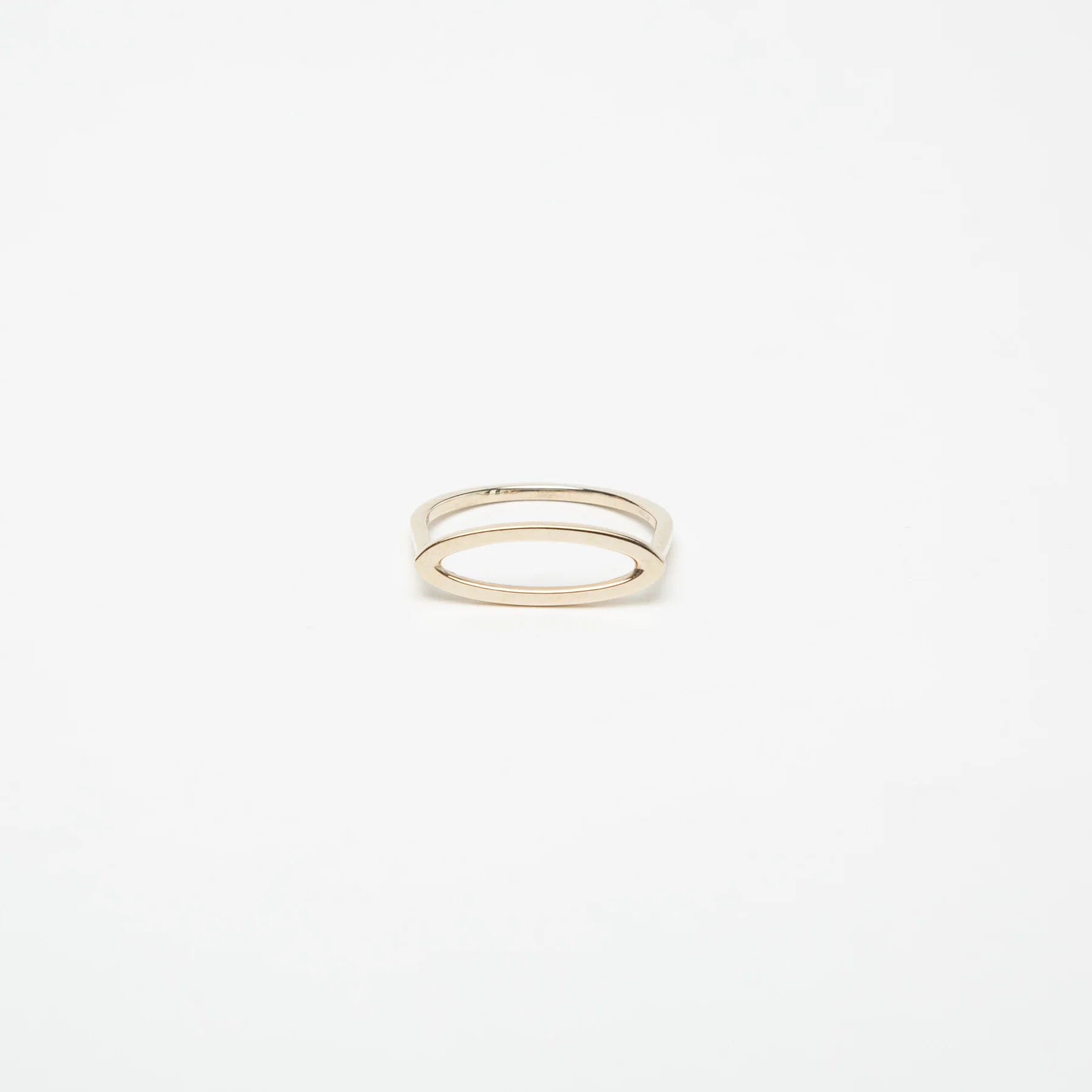 KWIT | 14K GOLD LETTER O RING