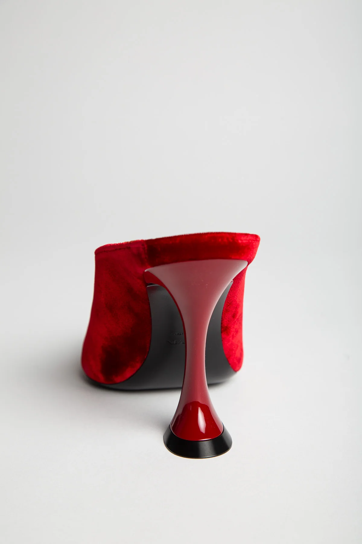 LANVIN | MIDNIGHT STEP MULE IN VELVET - Image 4