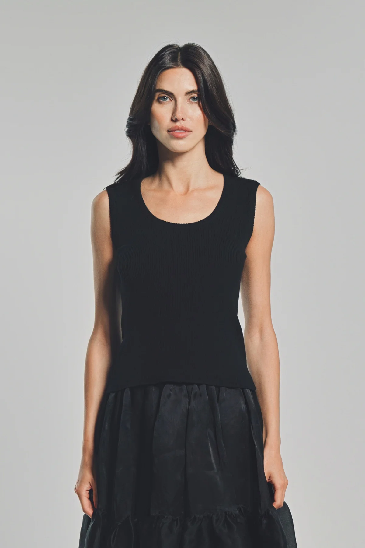 LARS ANDERSSON | SLEEVELESS SCOOPNECK TOP 2X1 RIB - Image 3