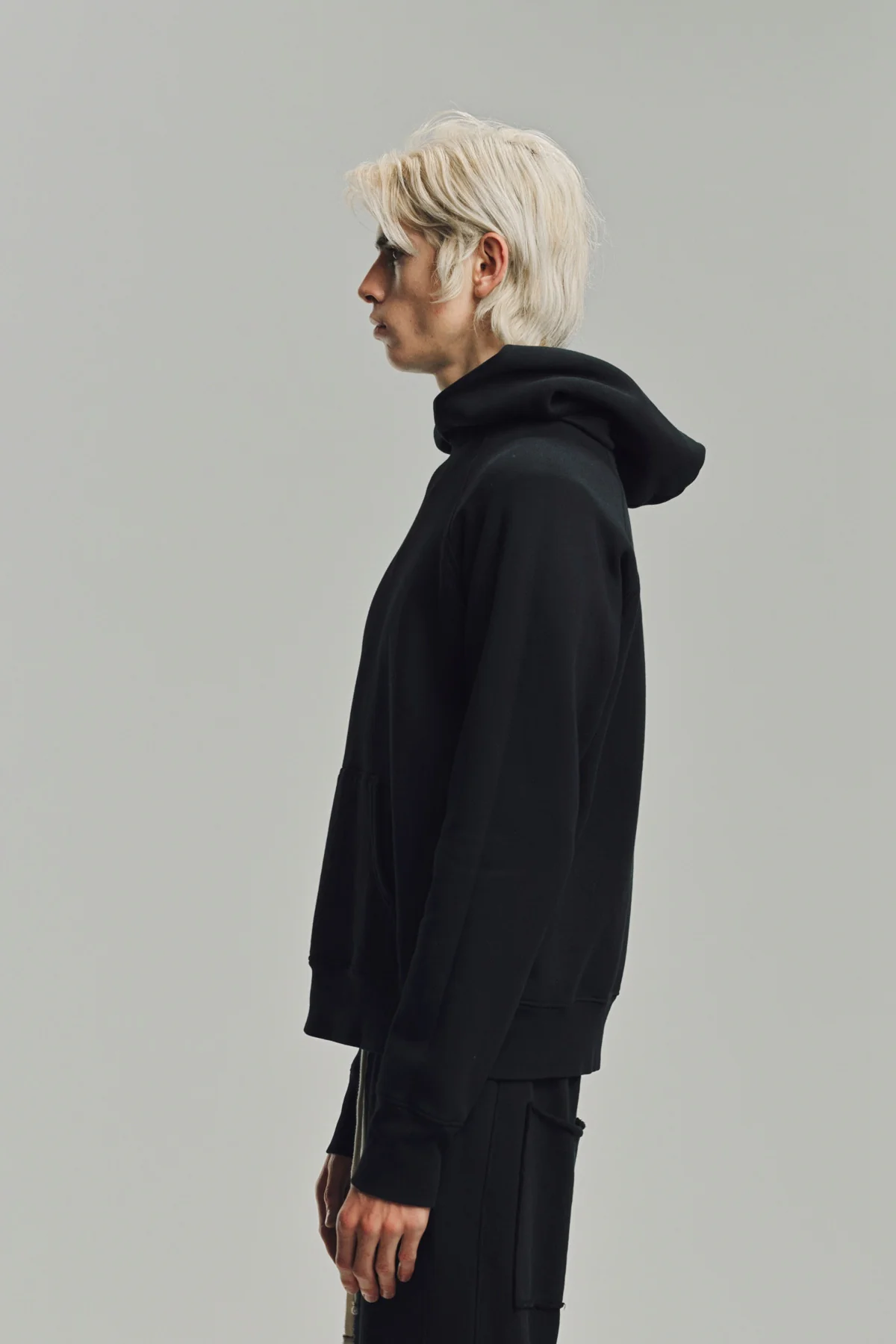 LES TIEN | HEAVYWEIGHT CLASSIC RAGLAN HOODIE - Image 3
