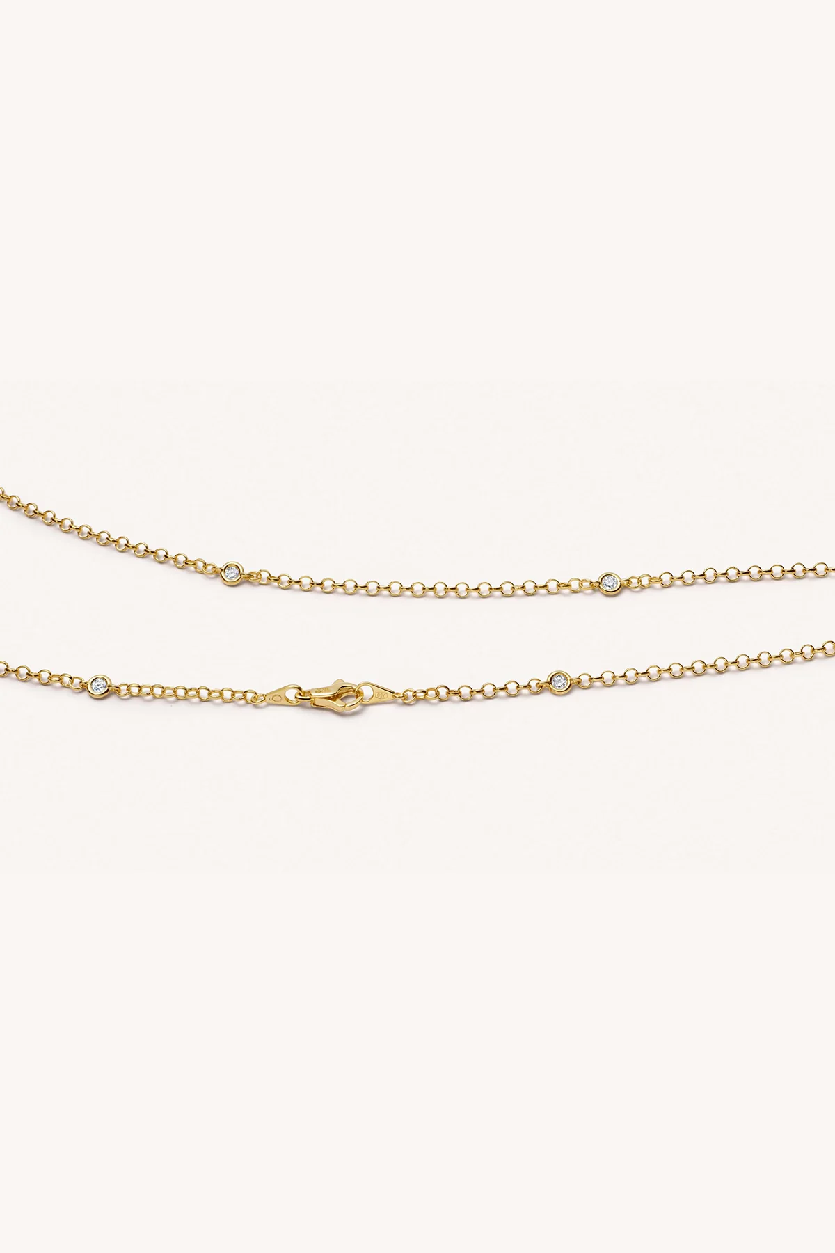 LOQUET LONDON | YELLOW GOLD AND DIAMOND LONG CHAIN - Image 2