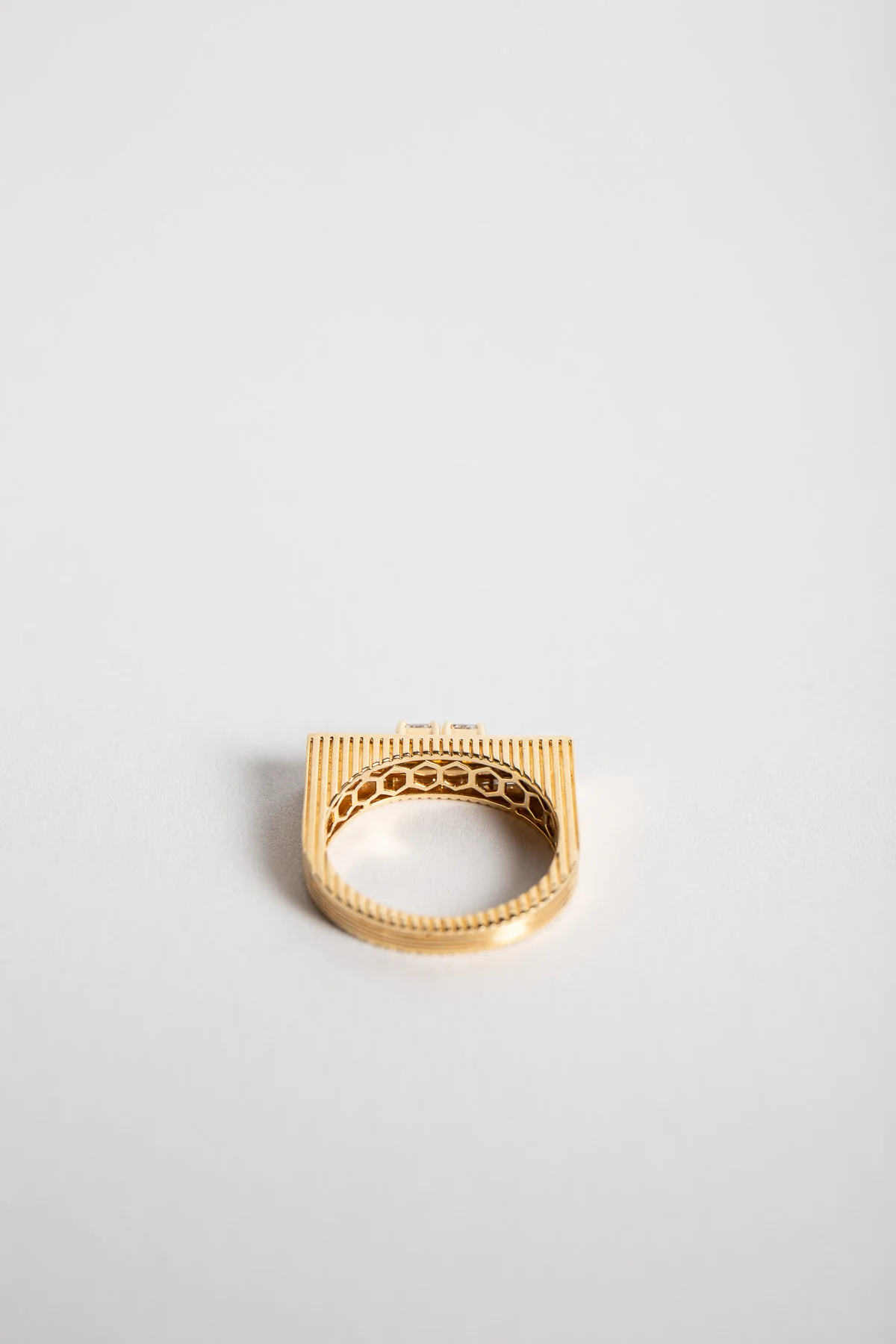 LORAIDA | BLADE DOUBLE EMERALD & BAGUETTE RING - Image 3