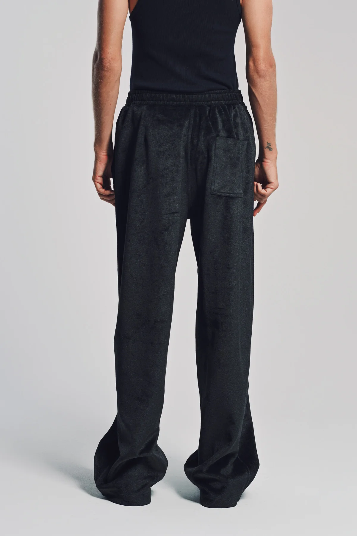 LOUIS GABRIEL NOUCHI | VELVET SWEATPANTS - Image 4