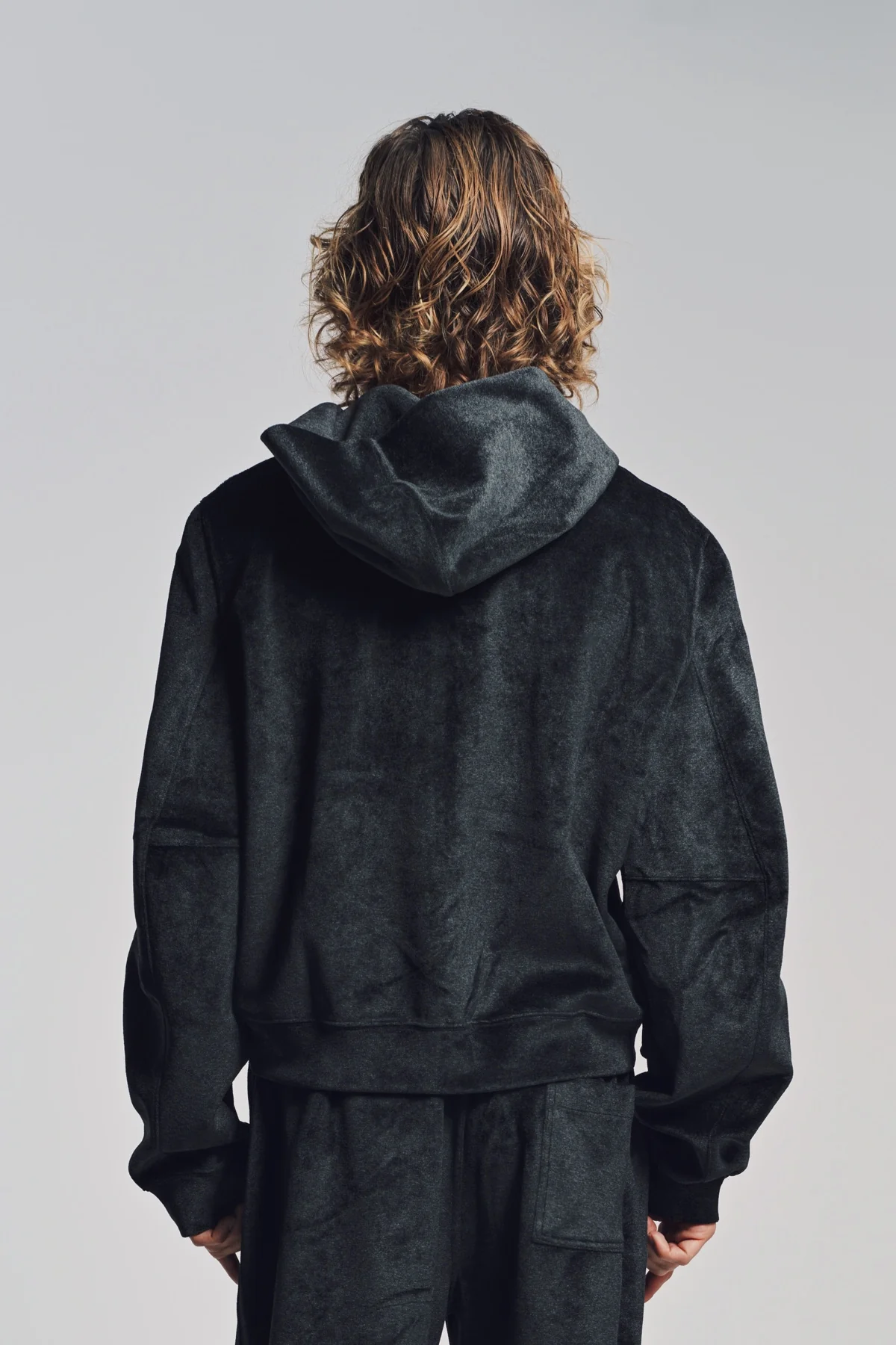 LOUIS GABRIEL NOUCHI | VELVET SWEATSHIRT - Image 4