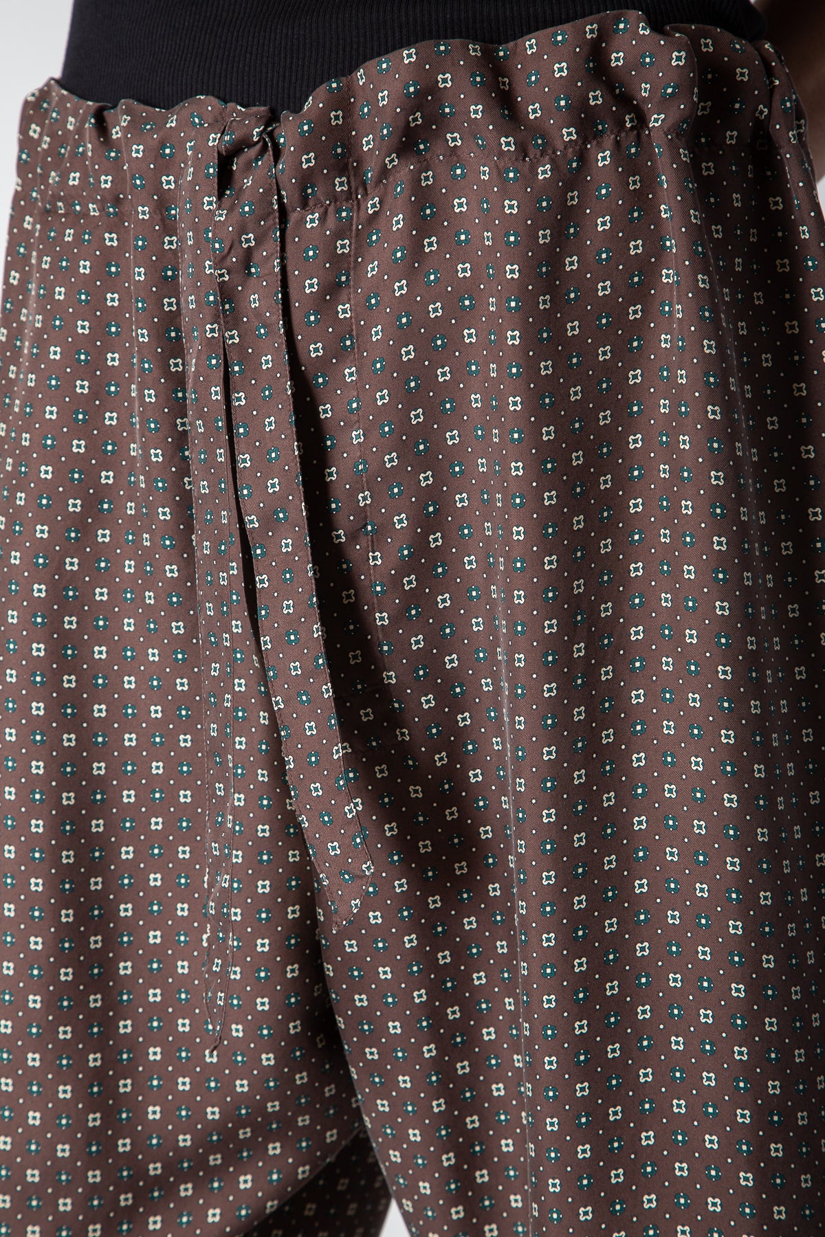 MAISON MARGIELA | PRINTED SILK SATIN PANTS - Image 5