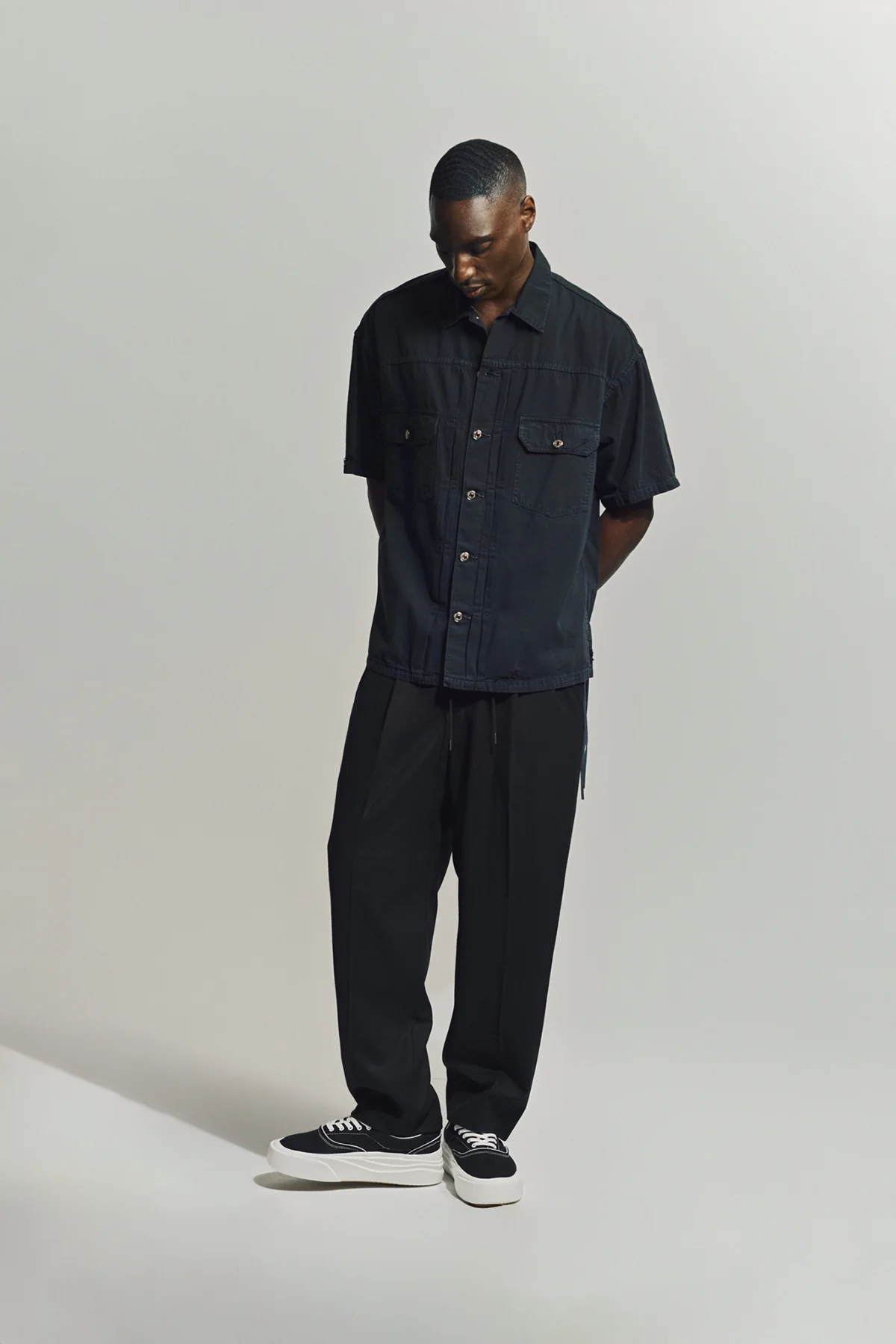 MASTERMIND | DISTRESSED SHORT SLEEVE DENIM SHIRT