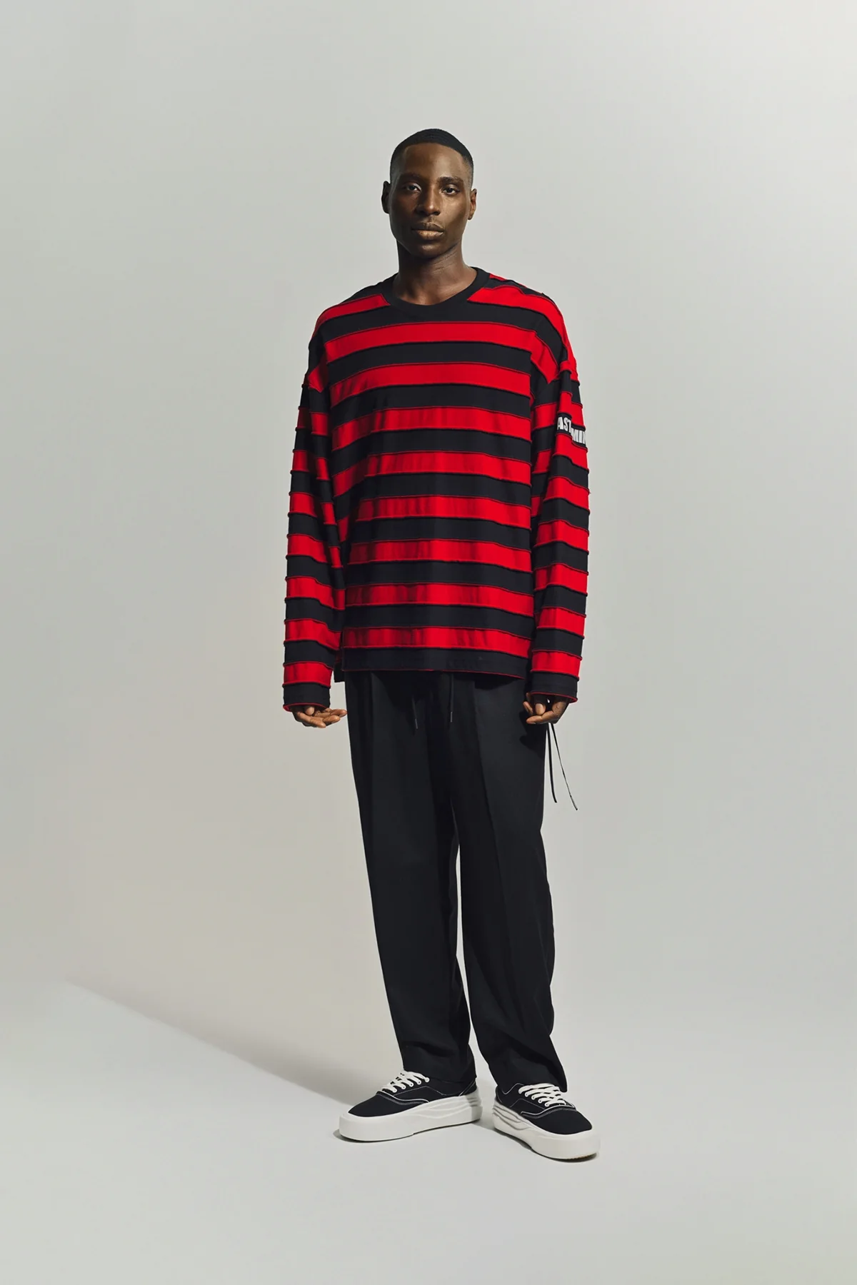 MASTERMIND | STRIPED LONG SLEEVE T-SHIRT